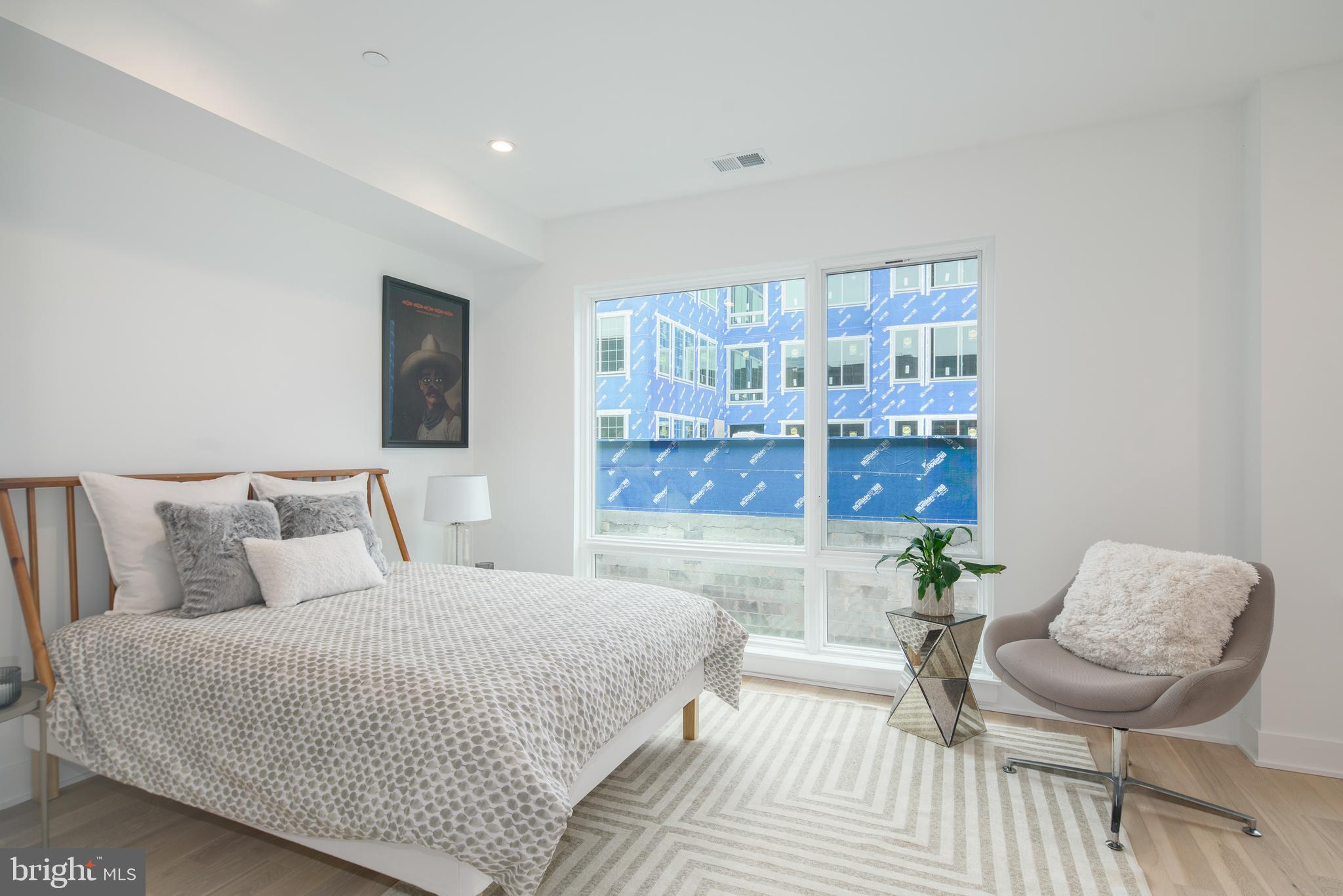 GRADUATE HOSPITAL - Residential Lease