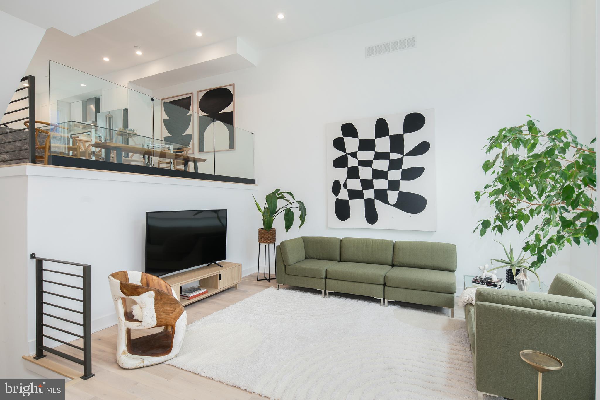 GRADUATE HOSPITAL - Residential Lease