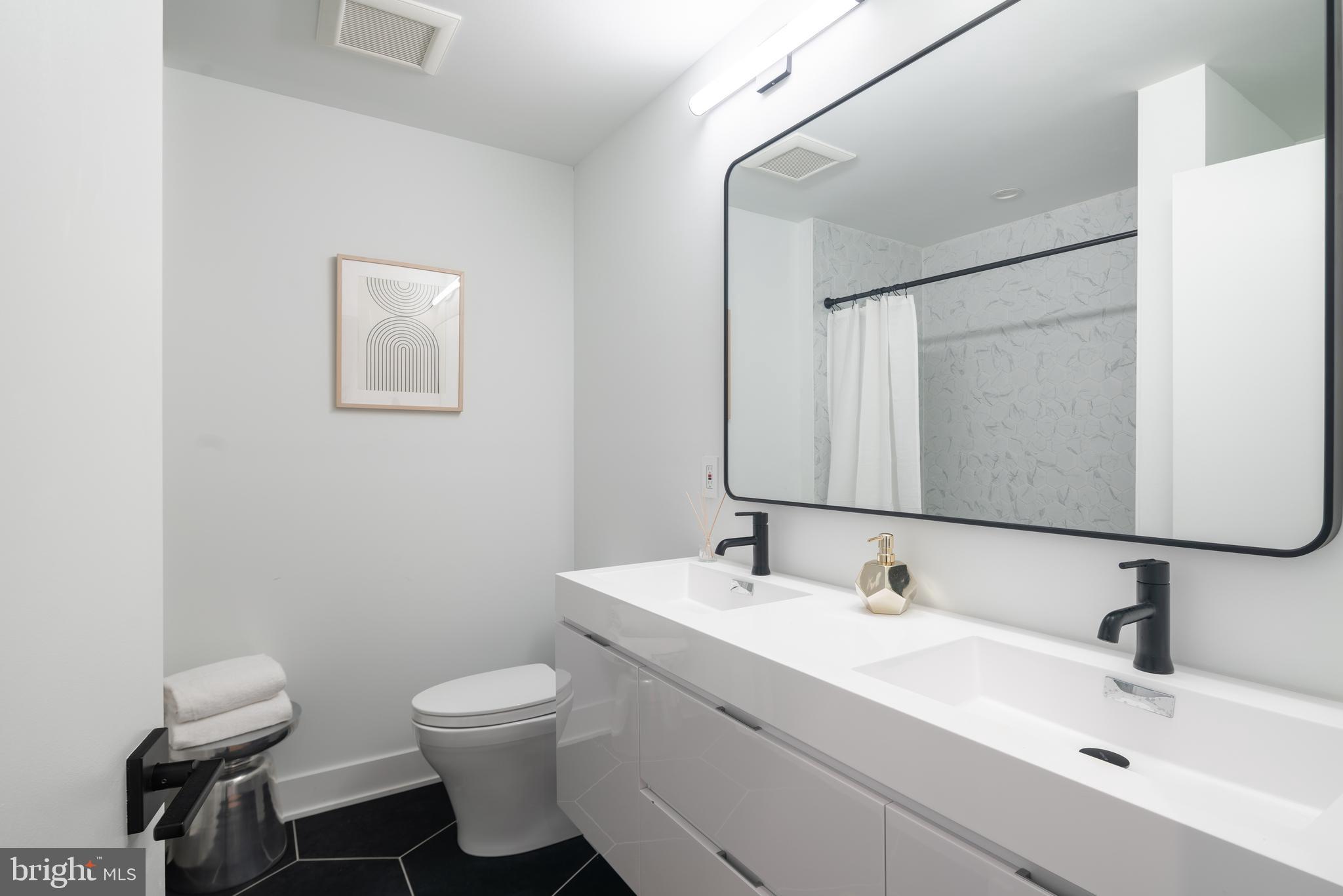 GRADUATE HOSPITAL - Residential Lease