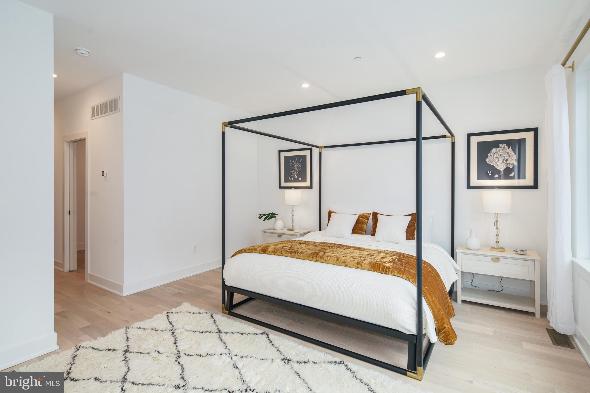 GRADUATE HOSPITAL - Residential Lease