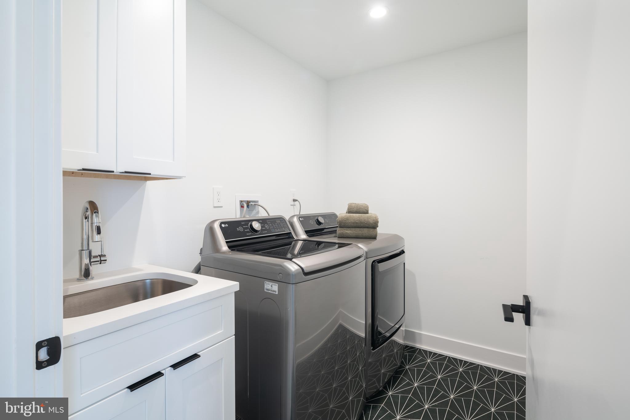 GRADUATE HOSPITAL - Residential Lease