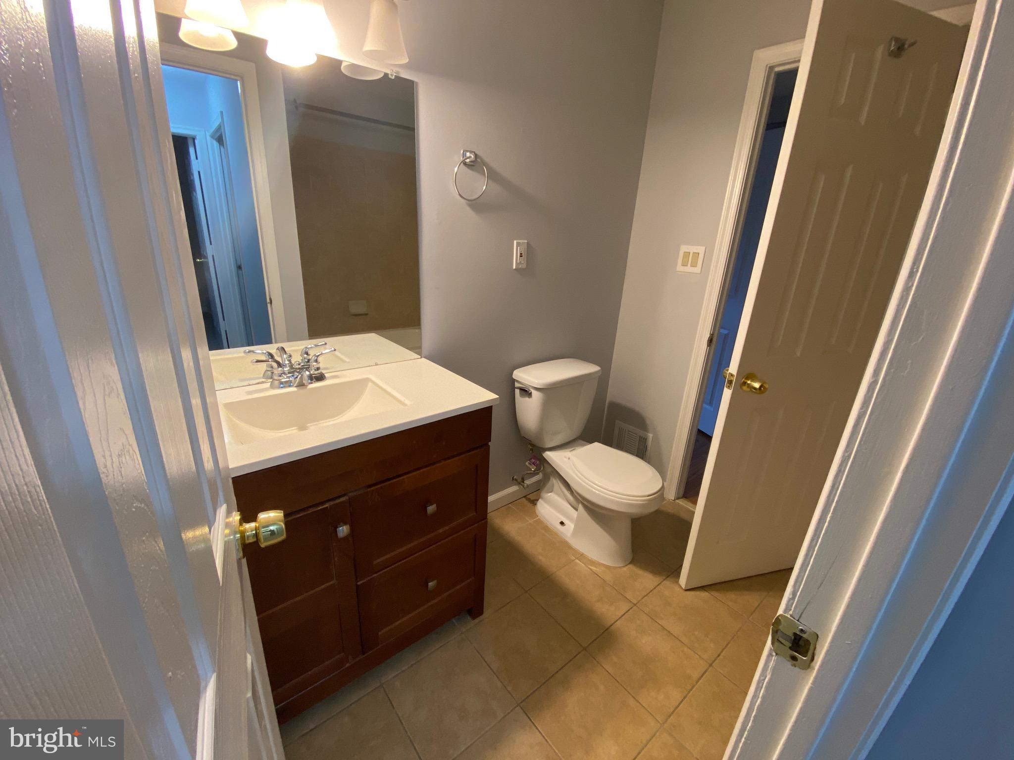 KEENE MILL WOODS - Residential Lease