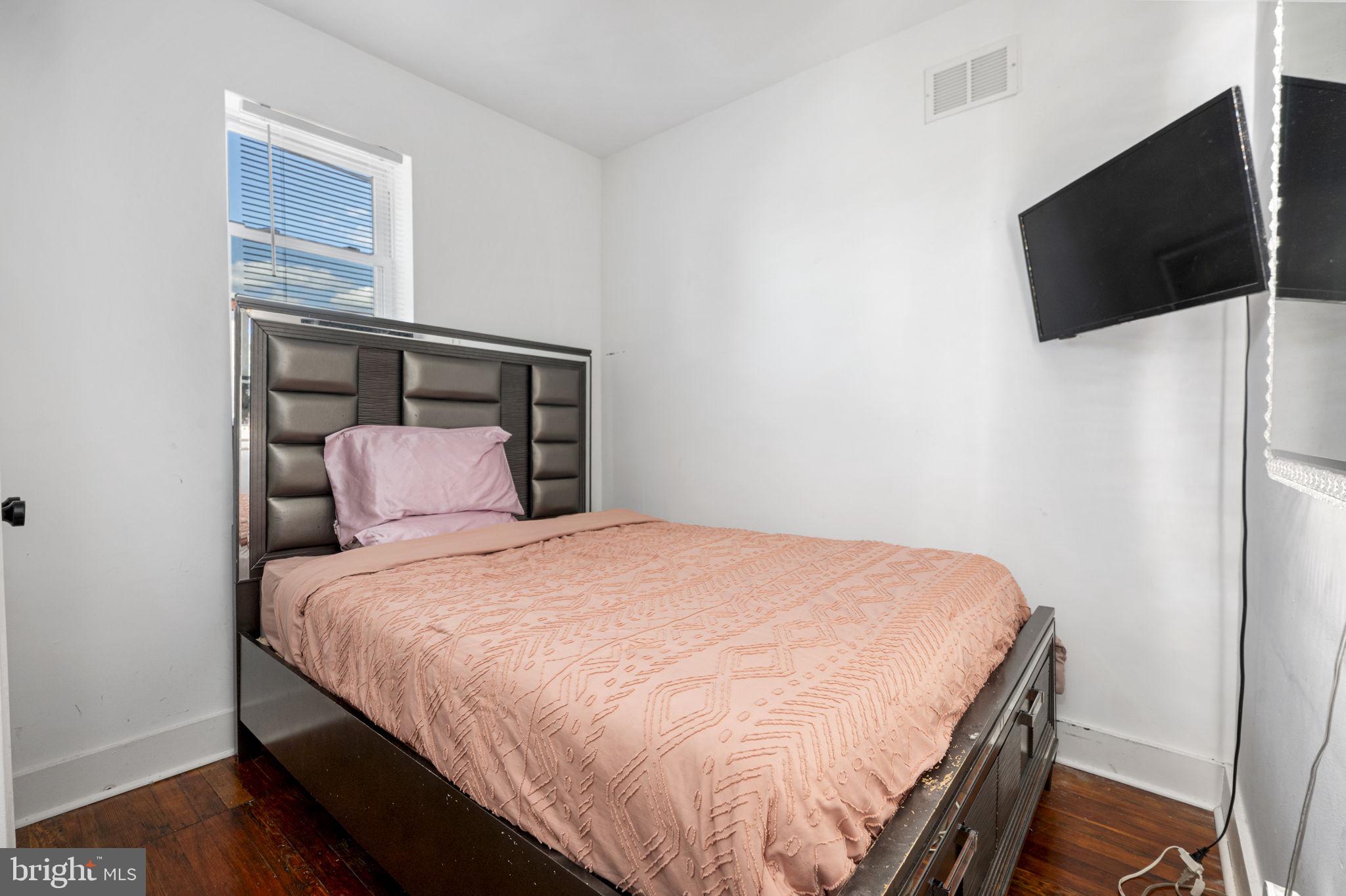 COBBS CREEK - Residential