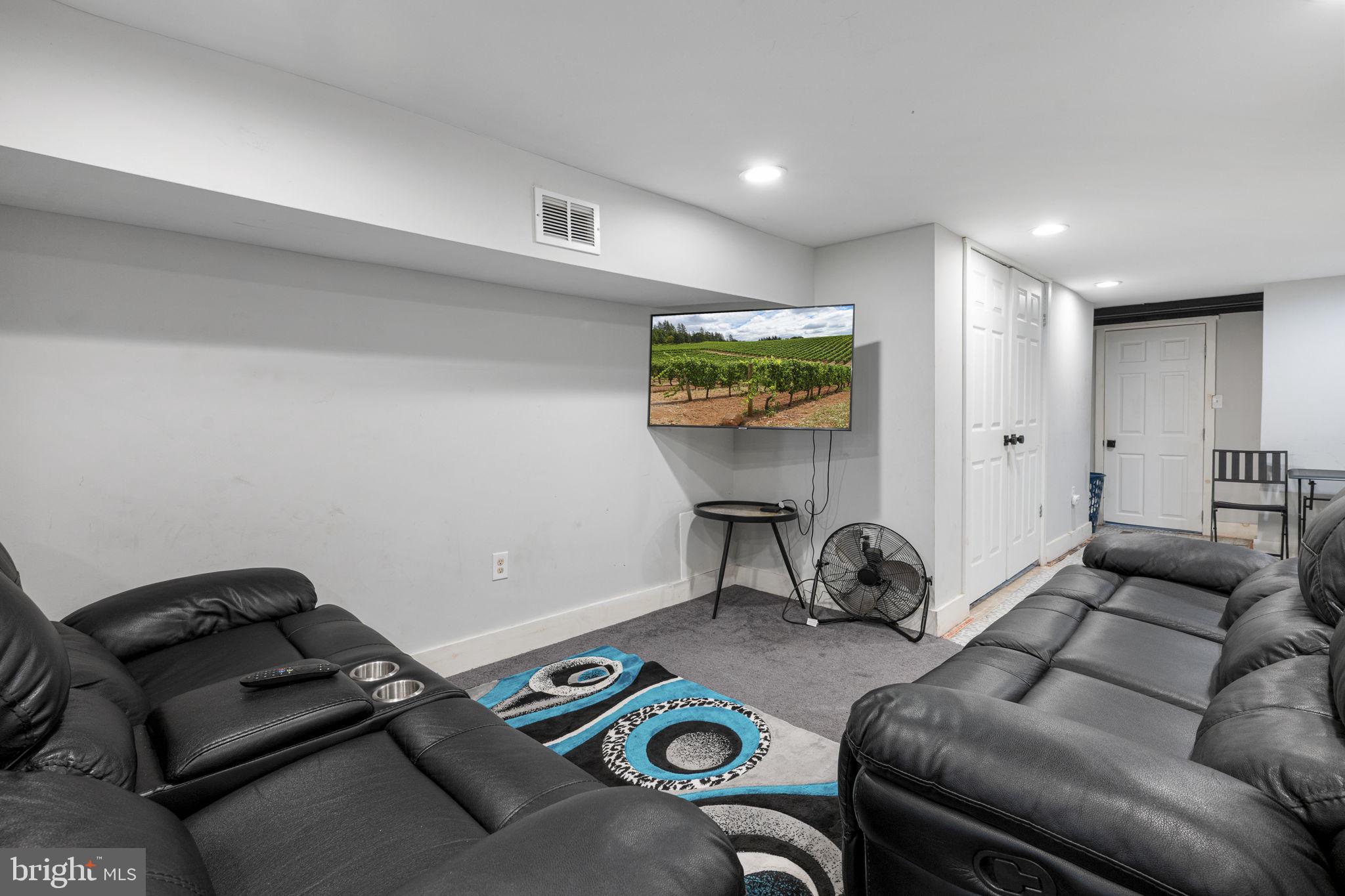 COBBS CREEK - Residential