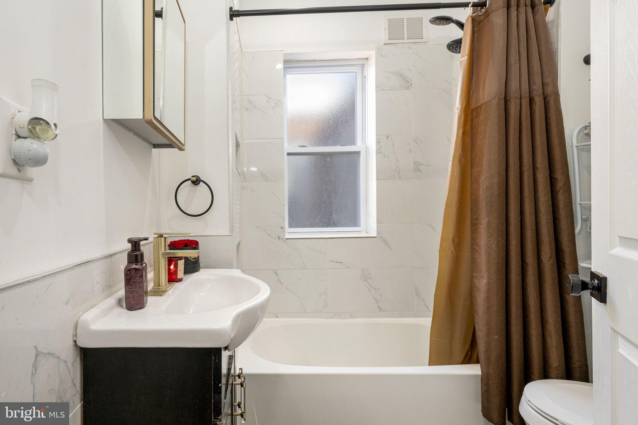 COBBS CREEK - Residential