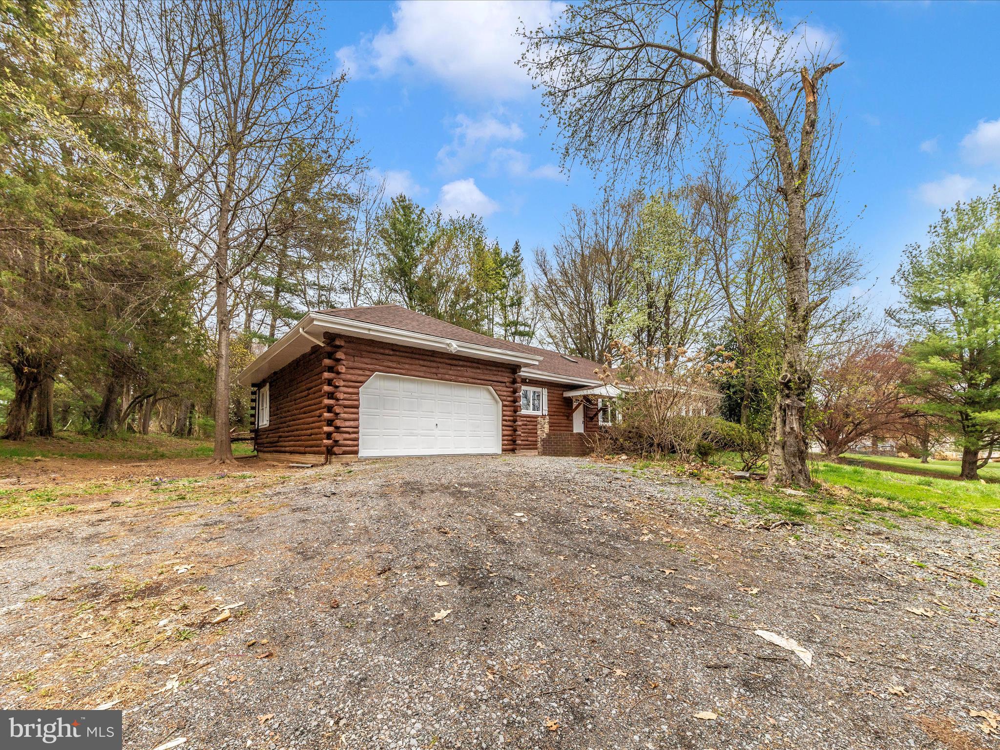 FOXLAIR ACRES - Residential