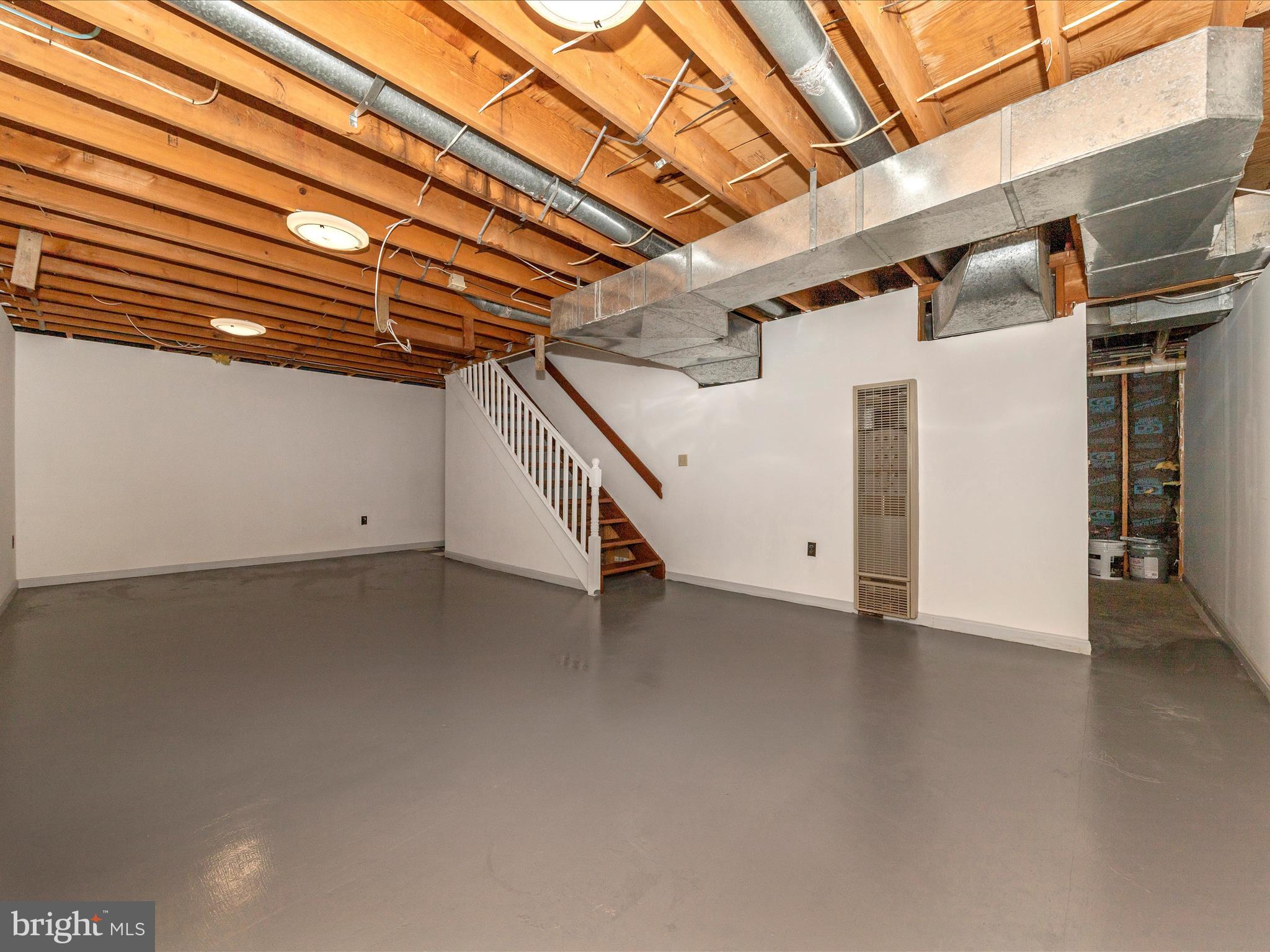 FOXLAIR ACRES - Residential