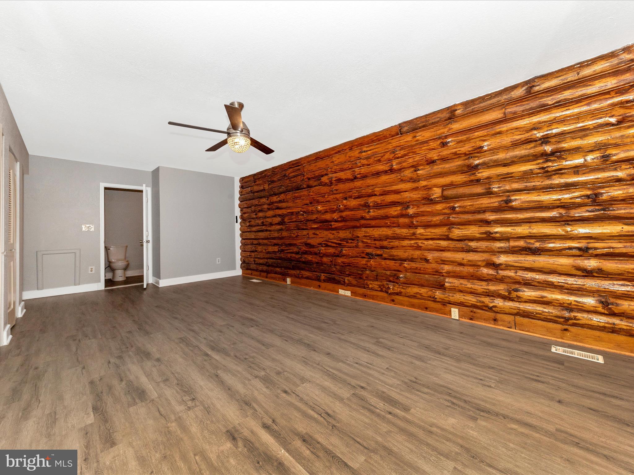 FOXLAIR ACRES - Residential