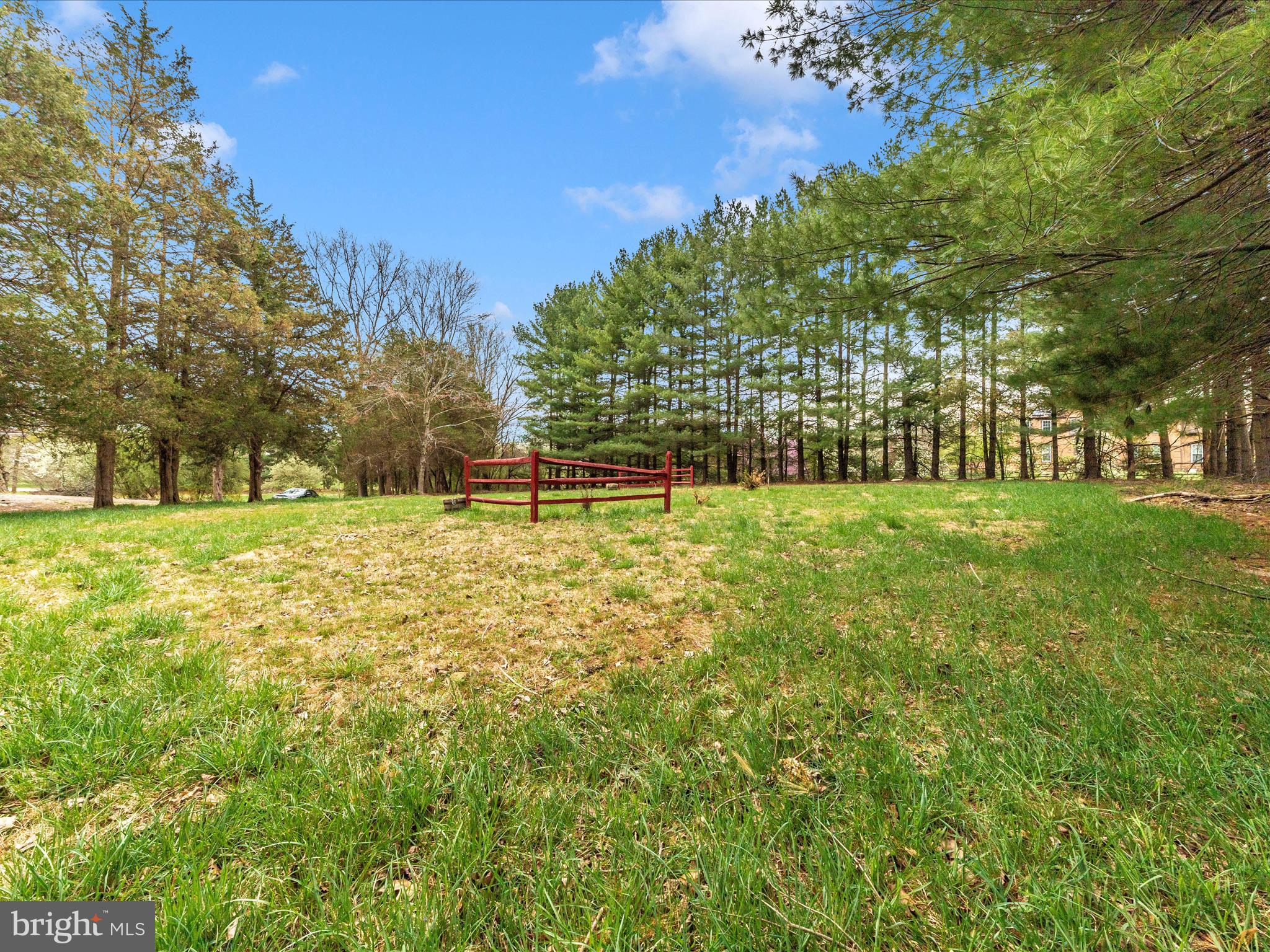 FOXLAIR ACRES - Residential