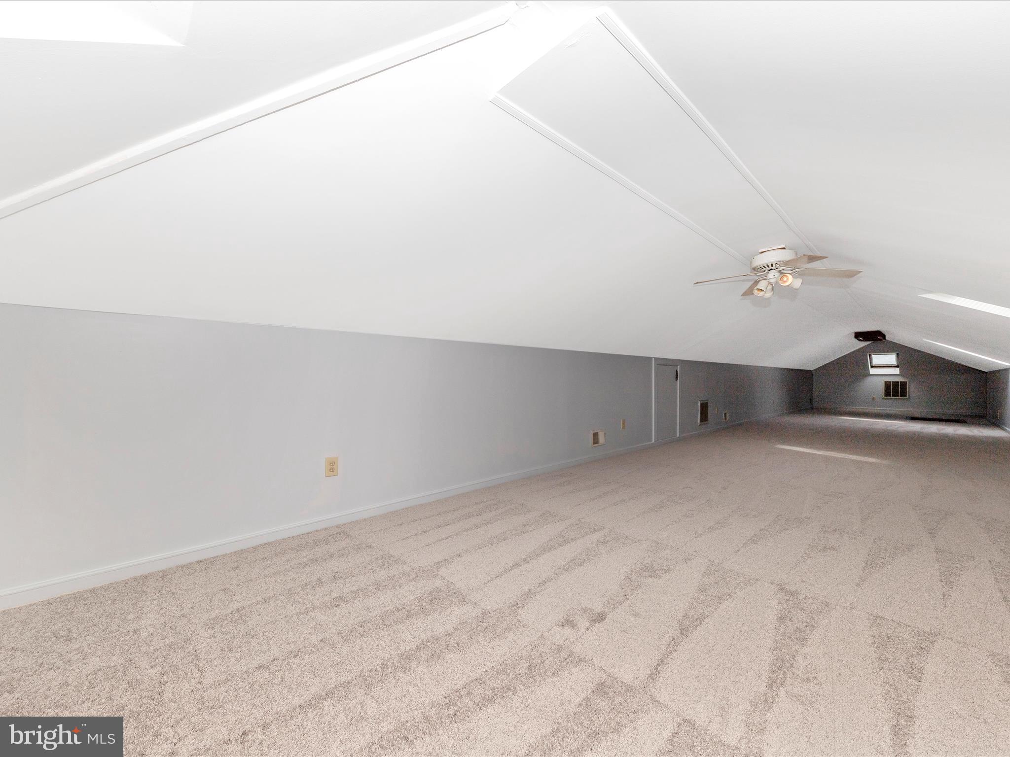 FOXLAIR ACRES - Residential