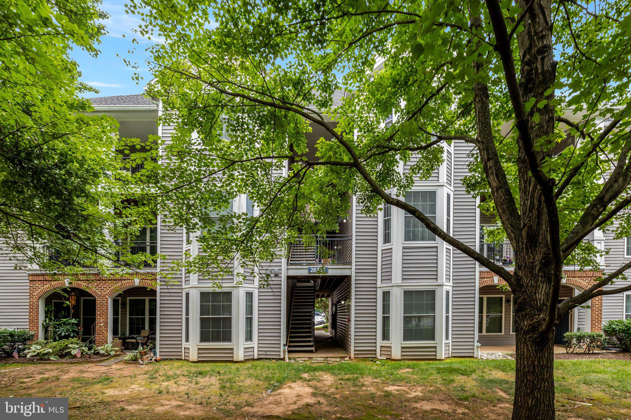 20417 RIVERBEND SQUARE 201