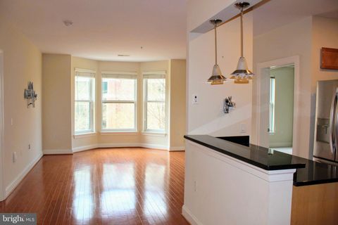 Photo of 38 Maryland Avenue #335, ROCKVILLE, MD 20850 (MLS # MDMC2235954)