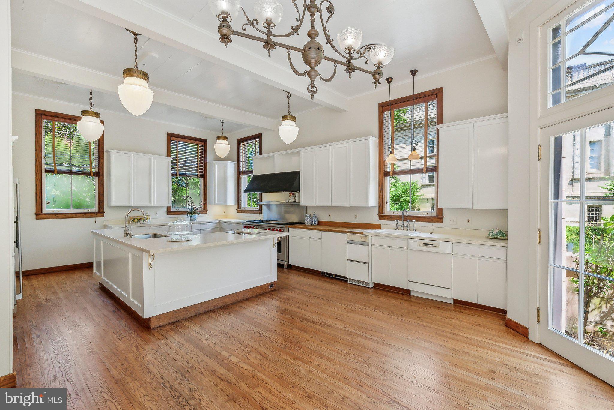 GEORGETOWN - Residential