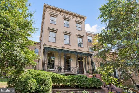 1527 35TH STREET NW WASHINGTON DC 20007
