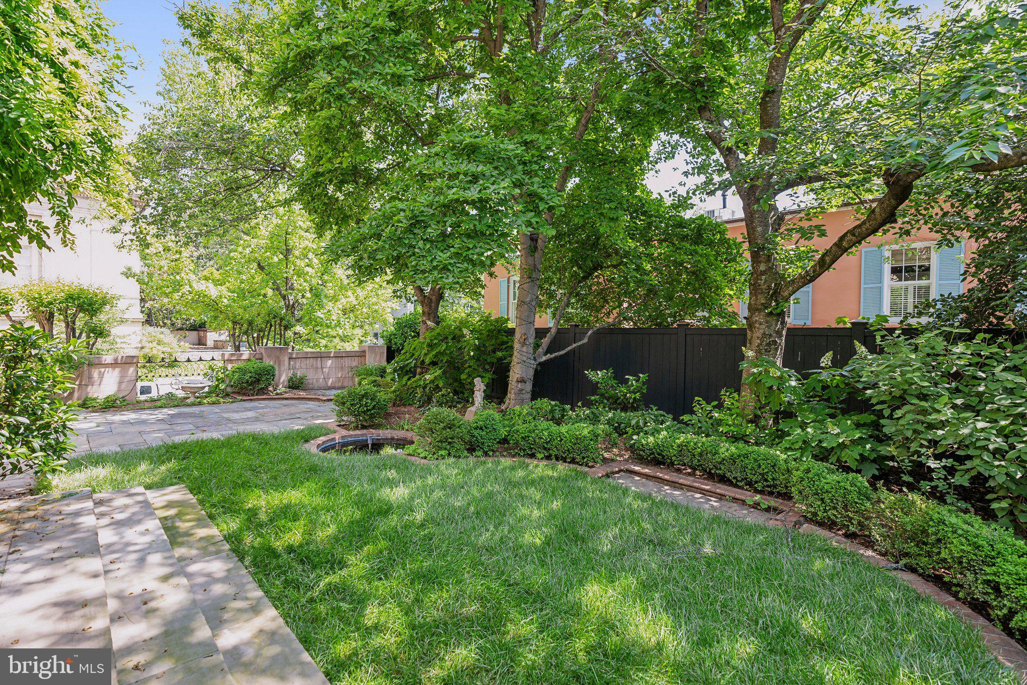 GEORGETOWN - Residential