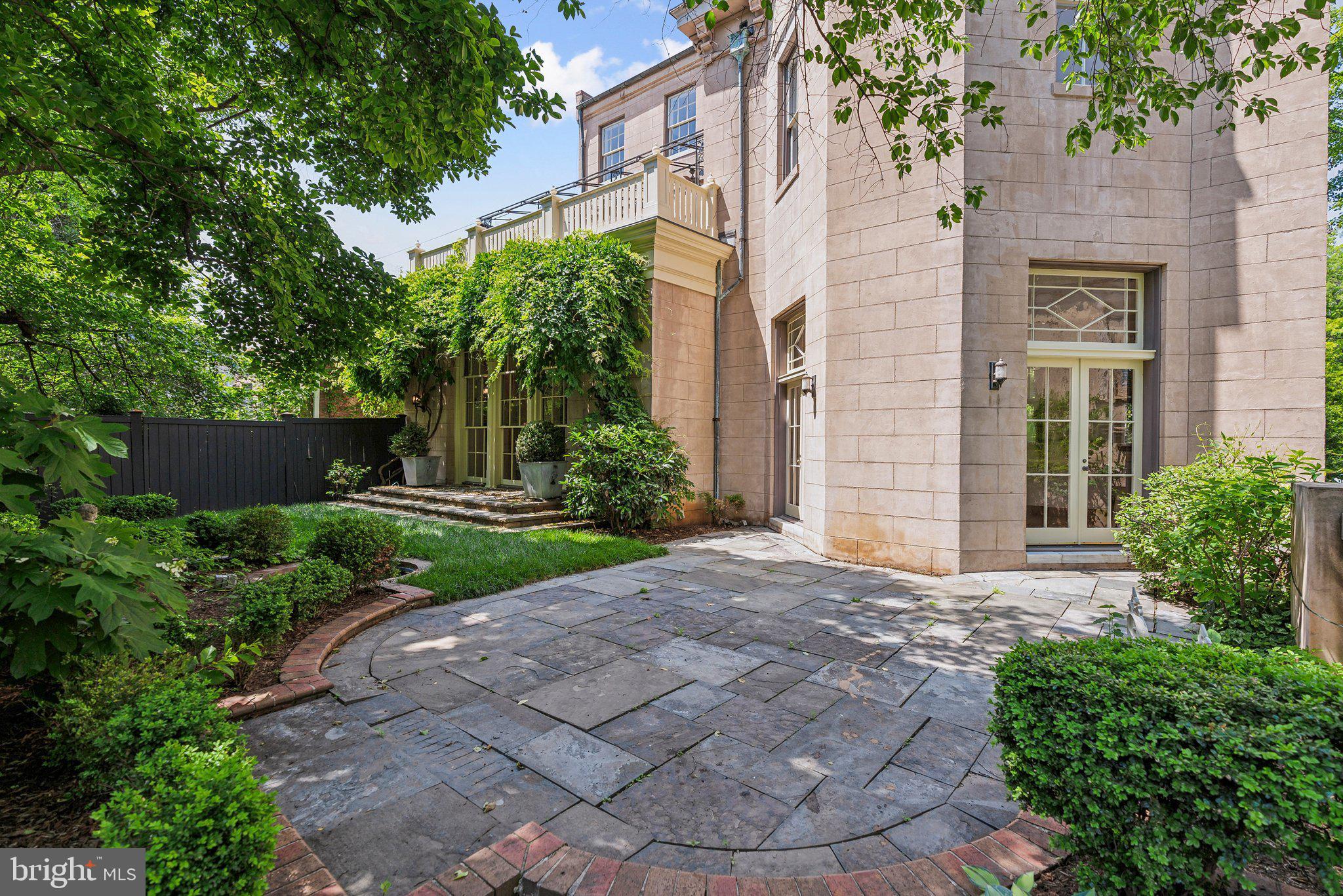 GEORGETOWN - Residential