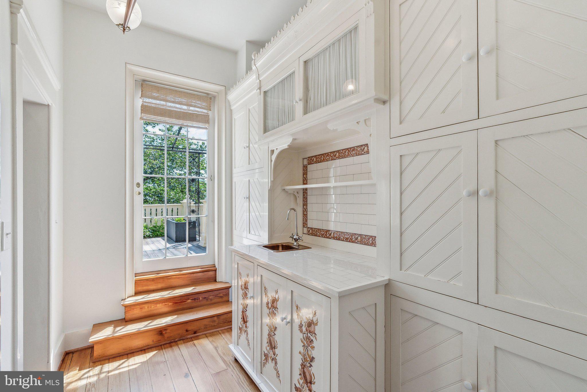 GEORGETOWN - Residential