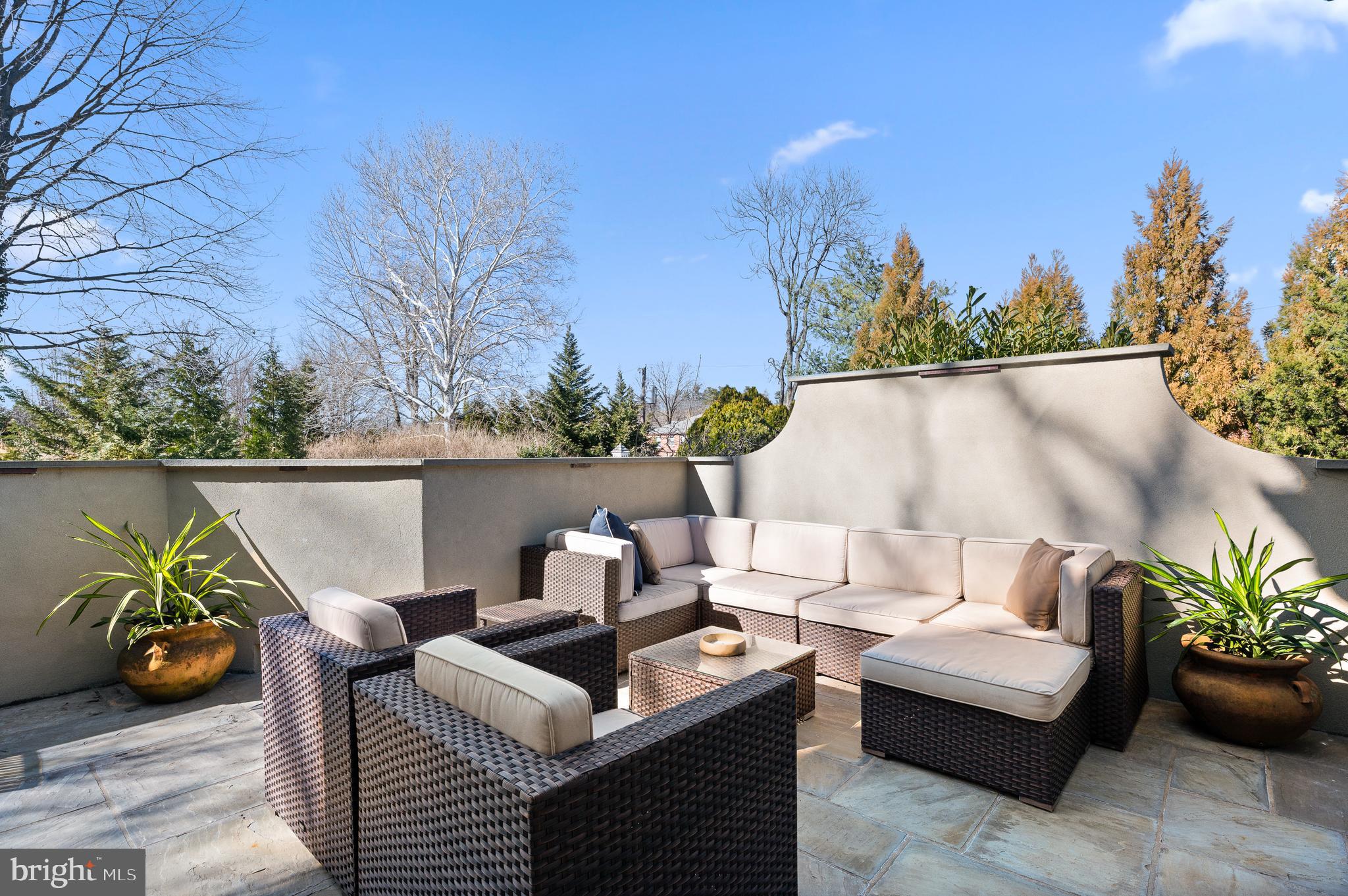 SOUTH WAYNE - Residential