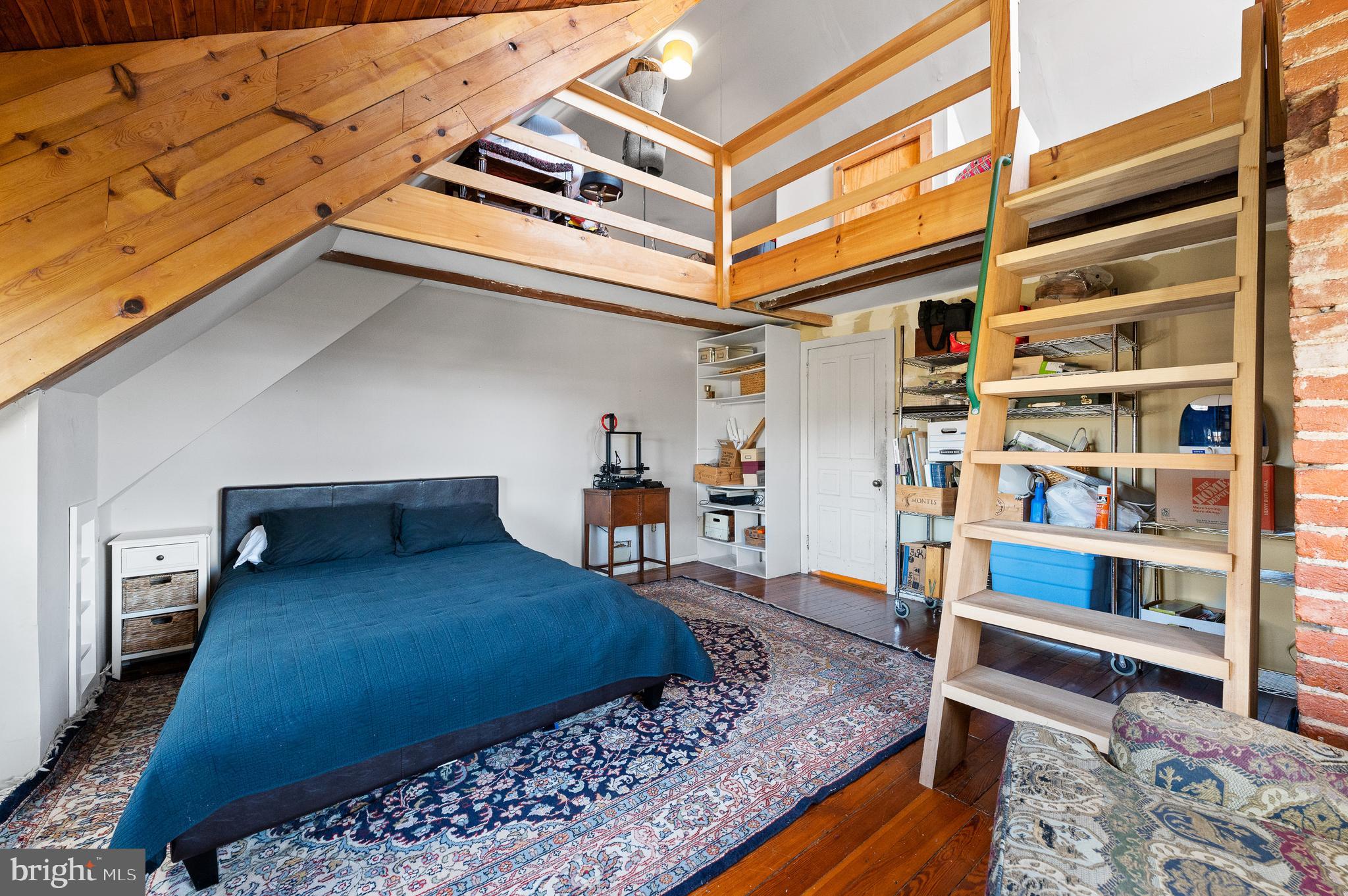 SOUTH WAYNE - Residential