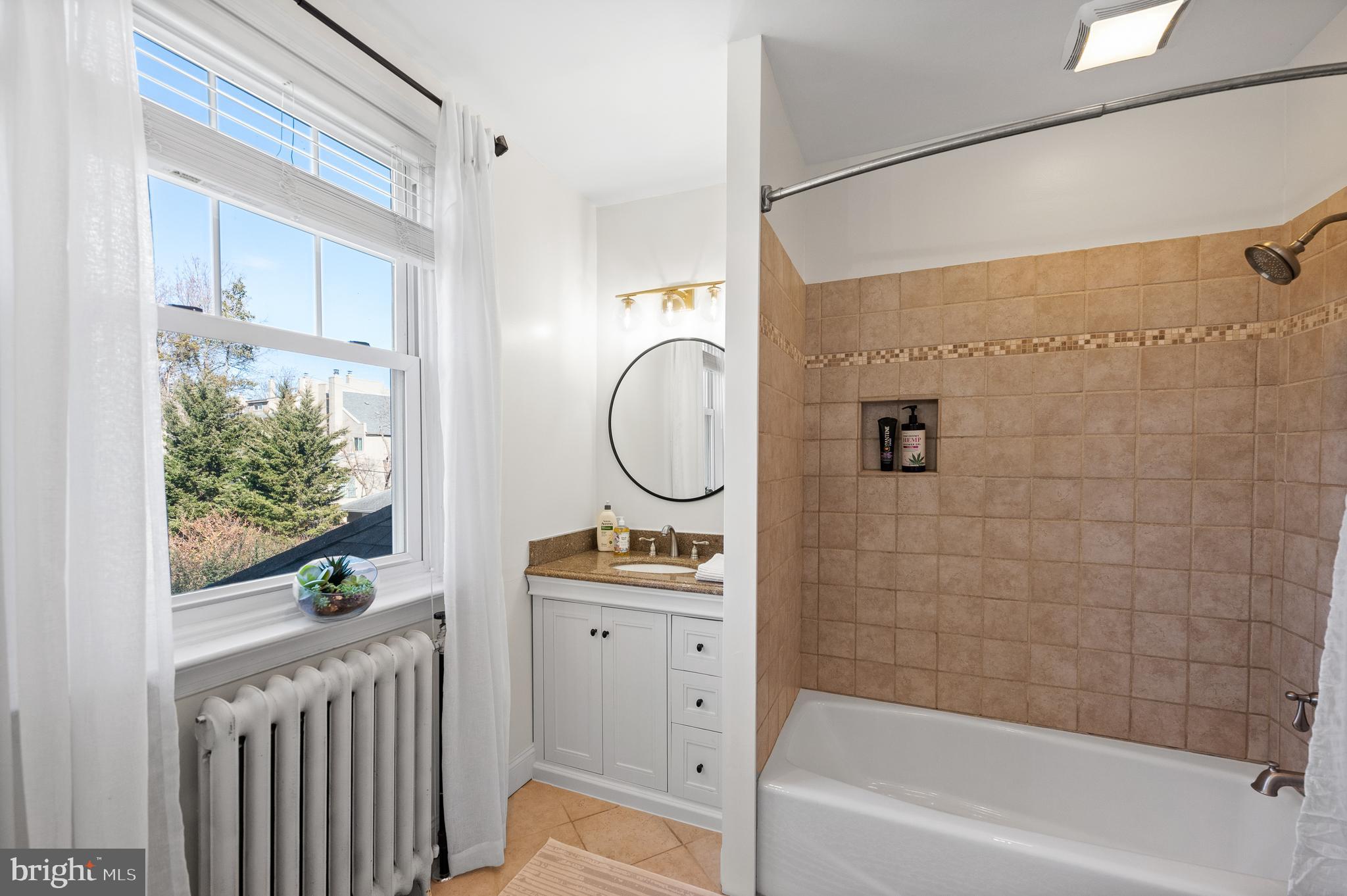 SOUTH WAYNE - Residential