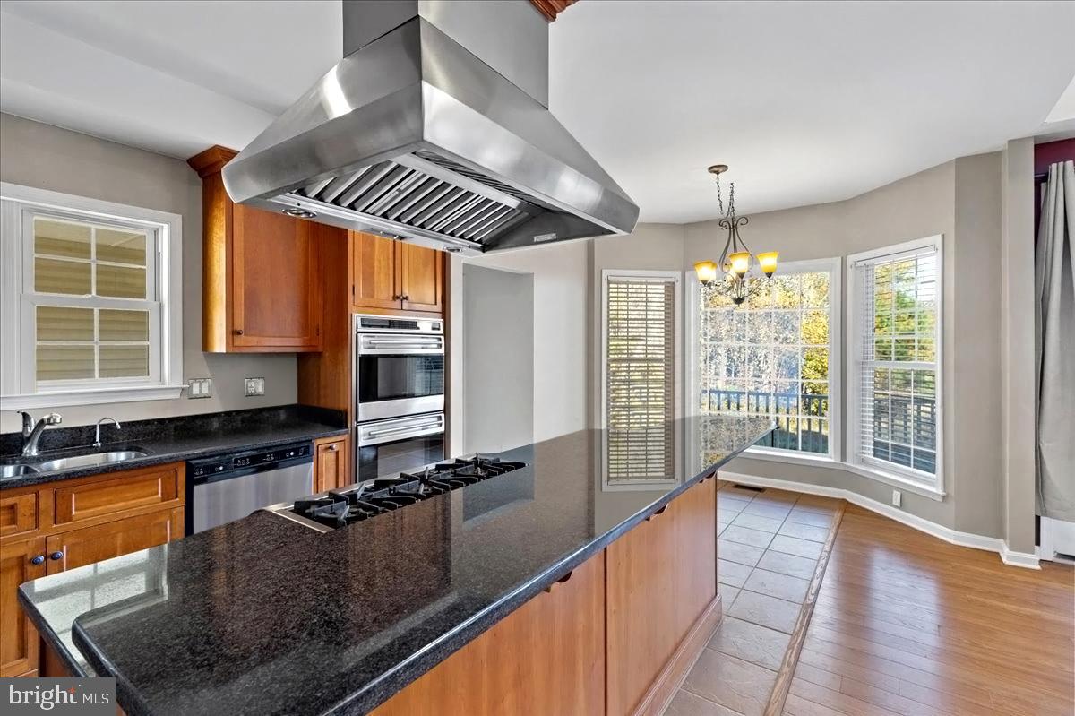 CANOE NECK CREEK - Residential