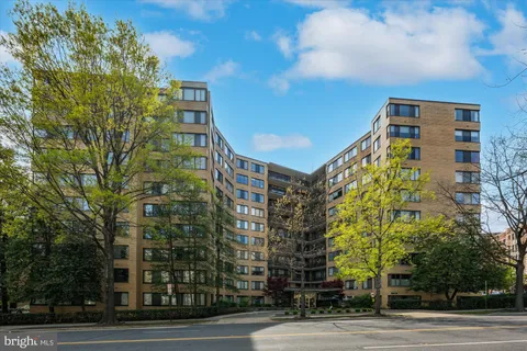4740 Connecticut Avenue NW Unit 805, Washington, DC MLS: DCDC2195848