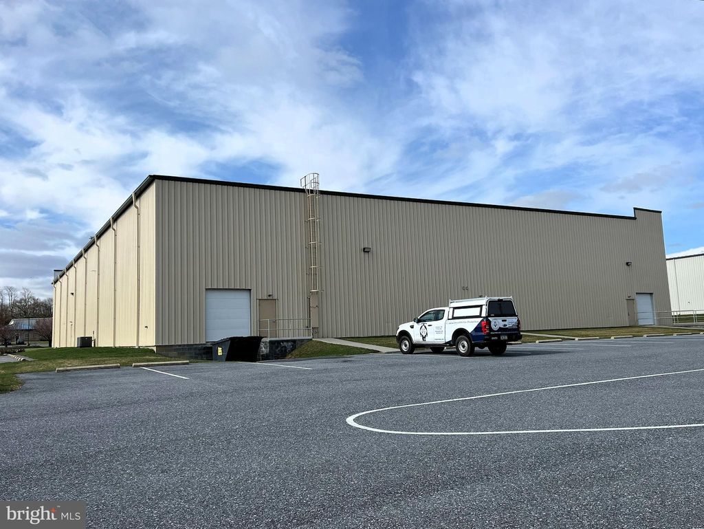 Photo of 211 Piper Circle, ANNVILLE, PA 17003 (MLS # PALN2021290)