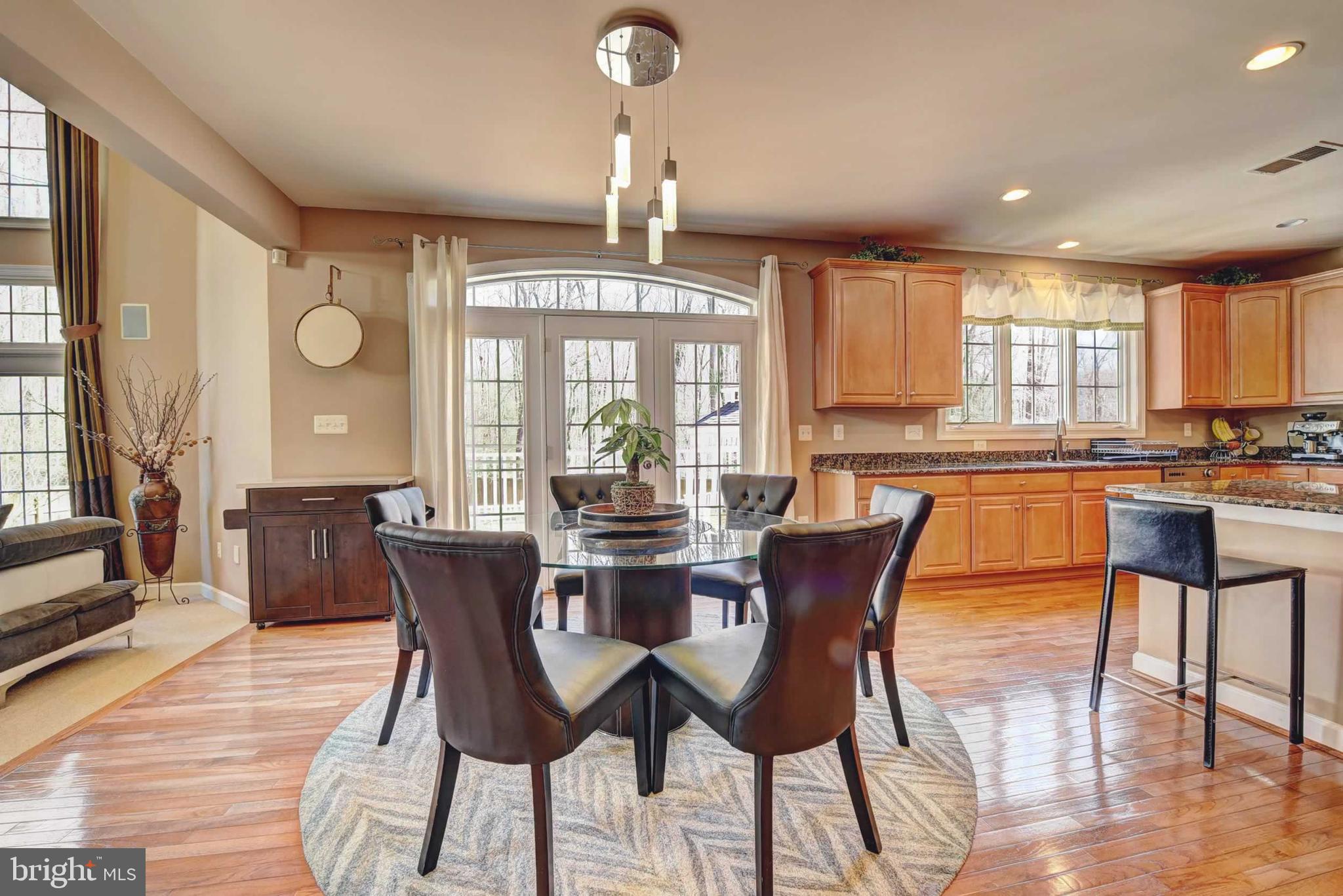 LEEHIGH VILLAGE - Residential