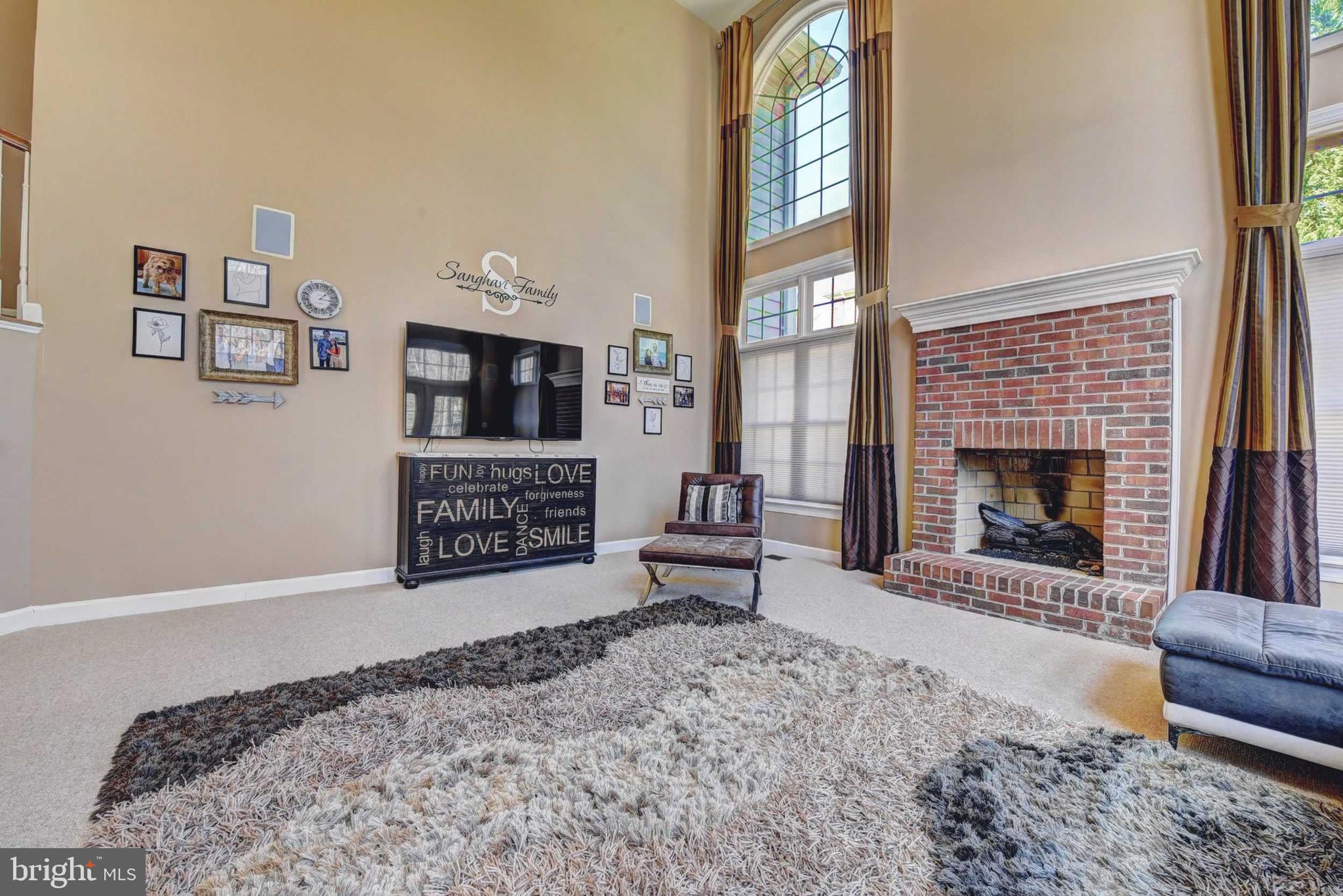 LEEHIGH VILLAGE - Residential