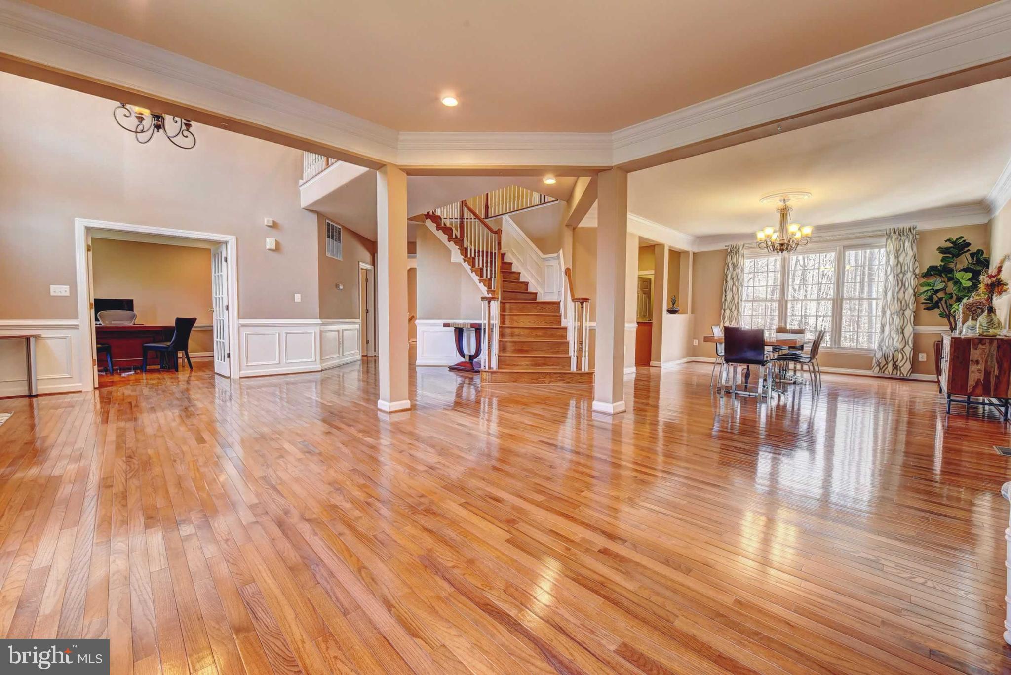 LEEHIGH VILLAGE - Residential