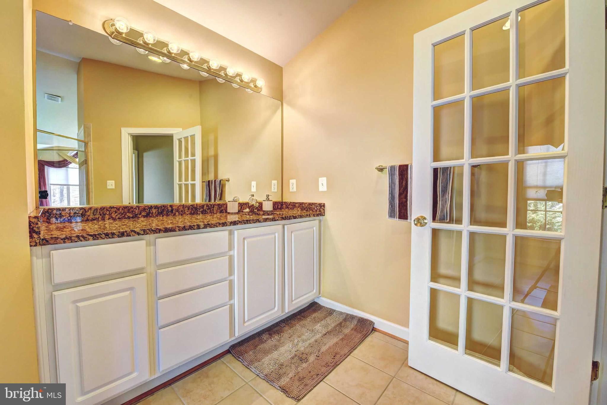 LEEHIGH VILLAGE - Residential