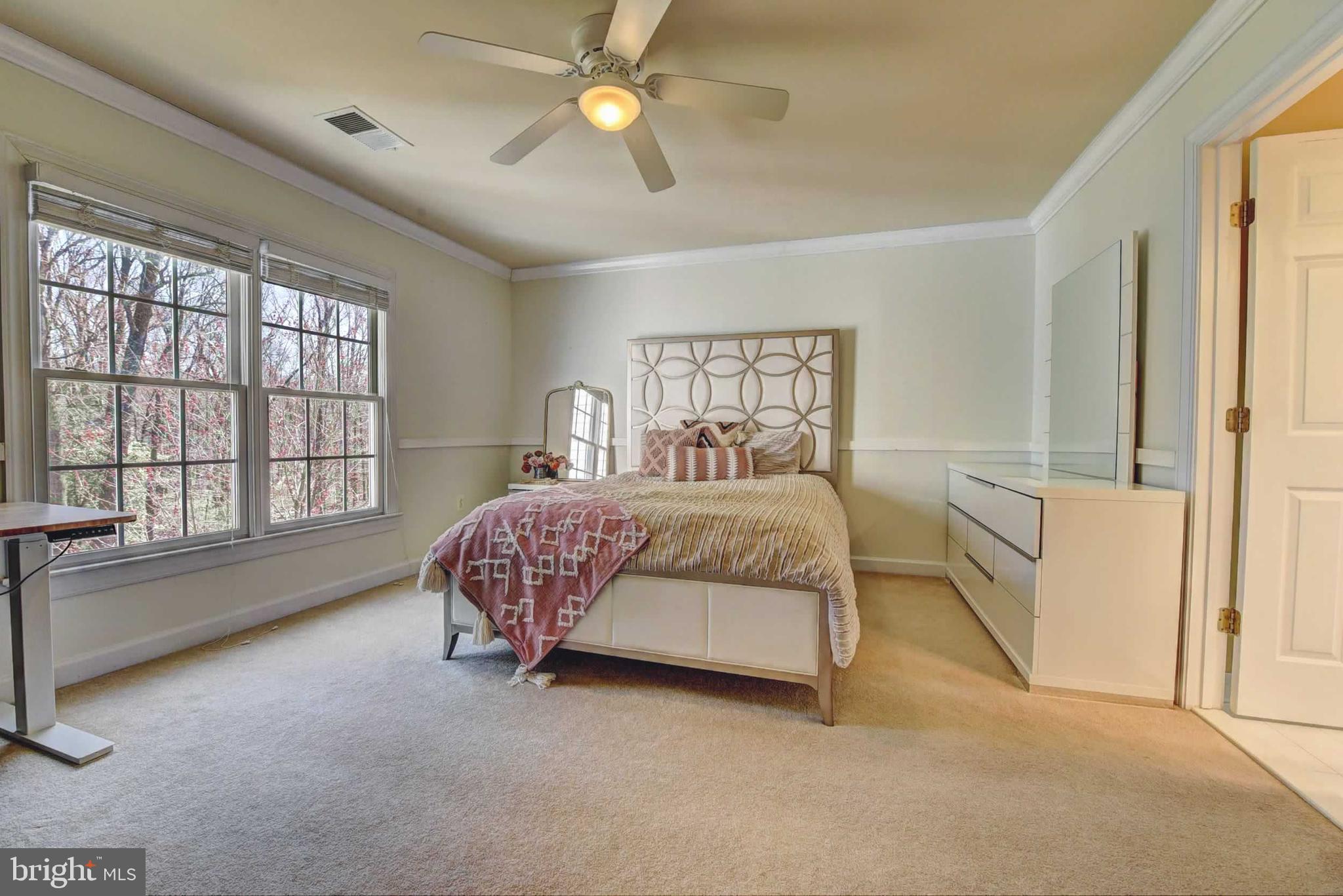 LEEHIGH VILLAGE - Residential