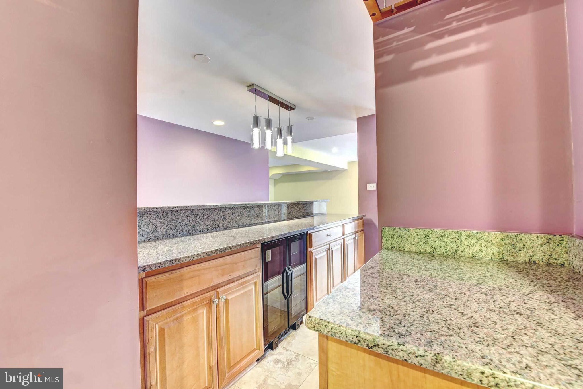 LEEHIGH VILLAGE - Residential