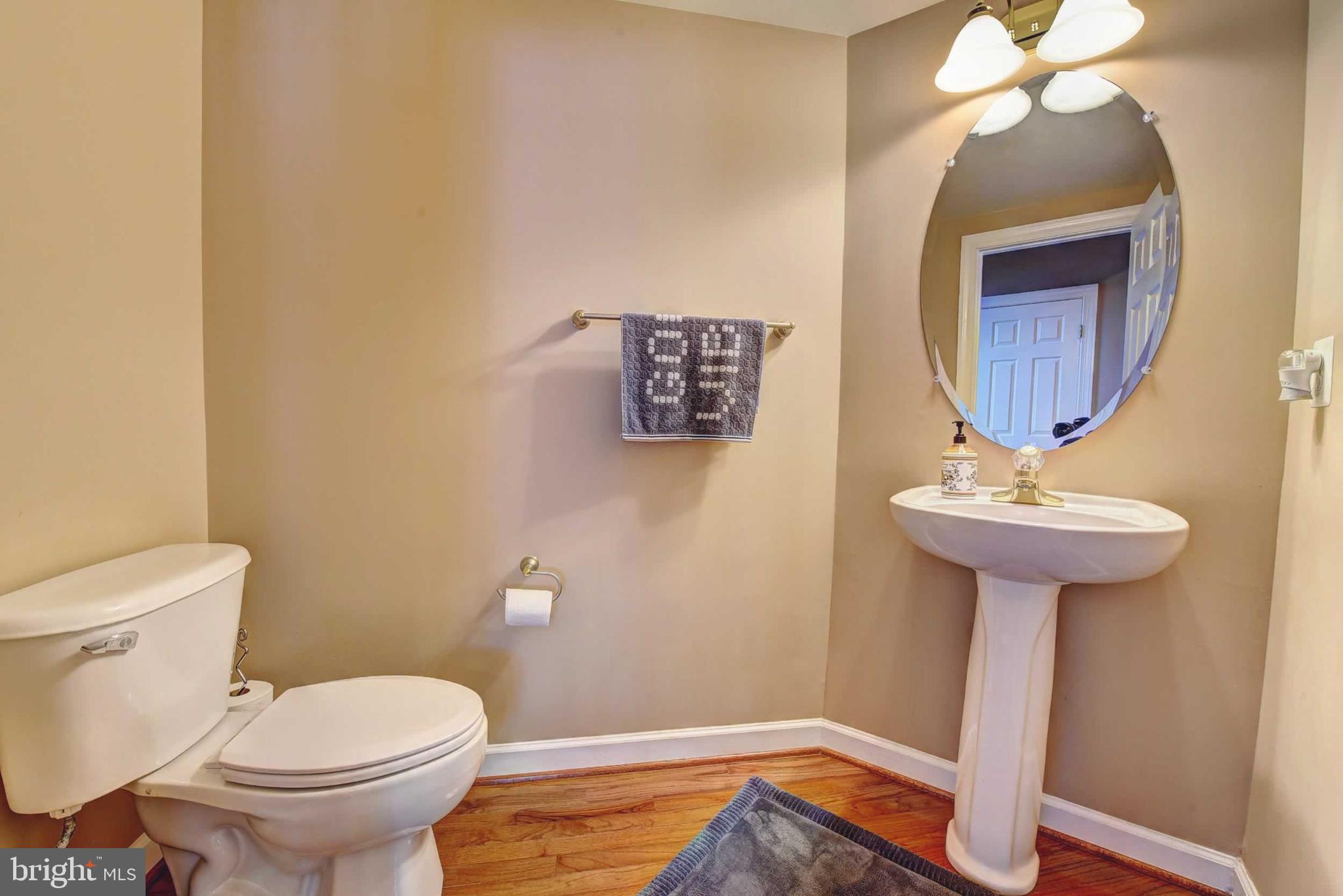 LEEHIGH VILLAGE - Residential