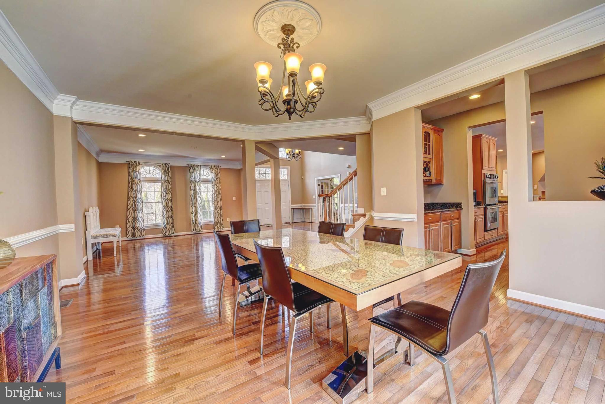 LEEHIGH VILLAGE - Residential