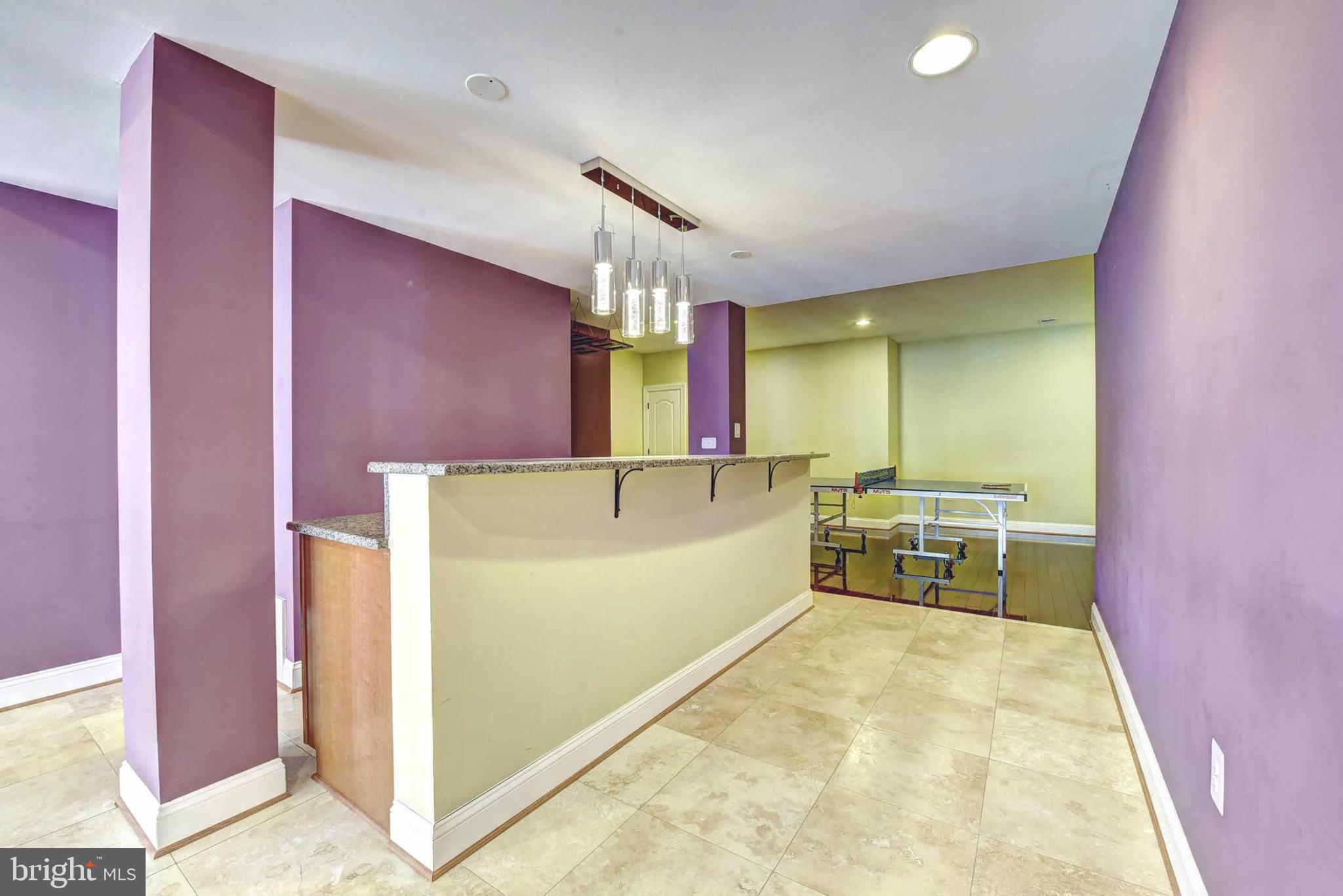 LEEHIGH VILLAGE - Residential