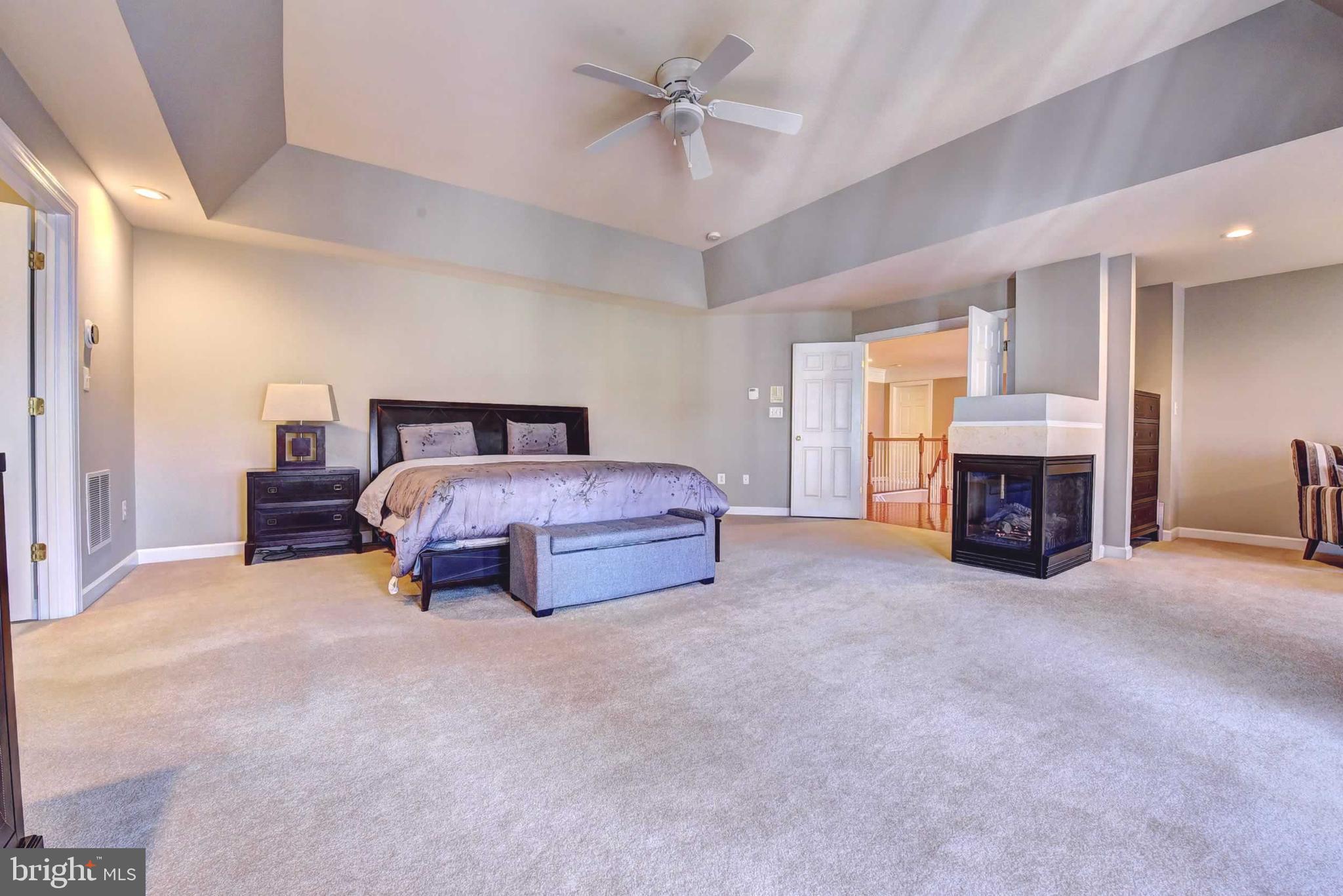 LEEHIGH VILLAGE - Residential