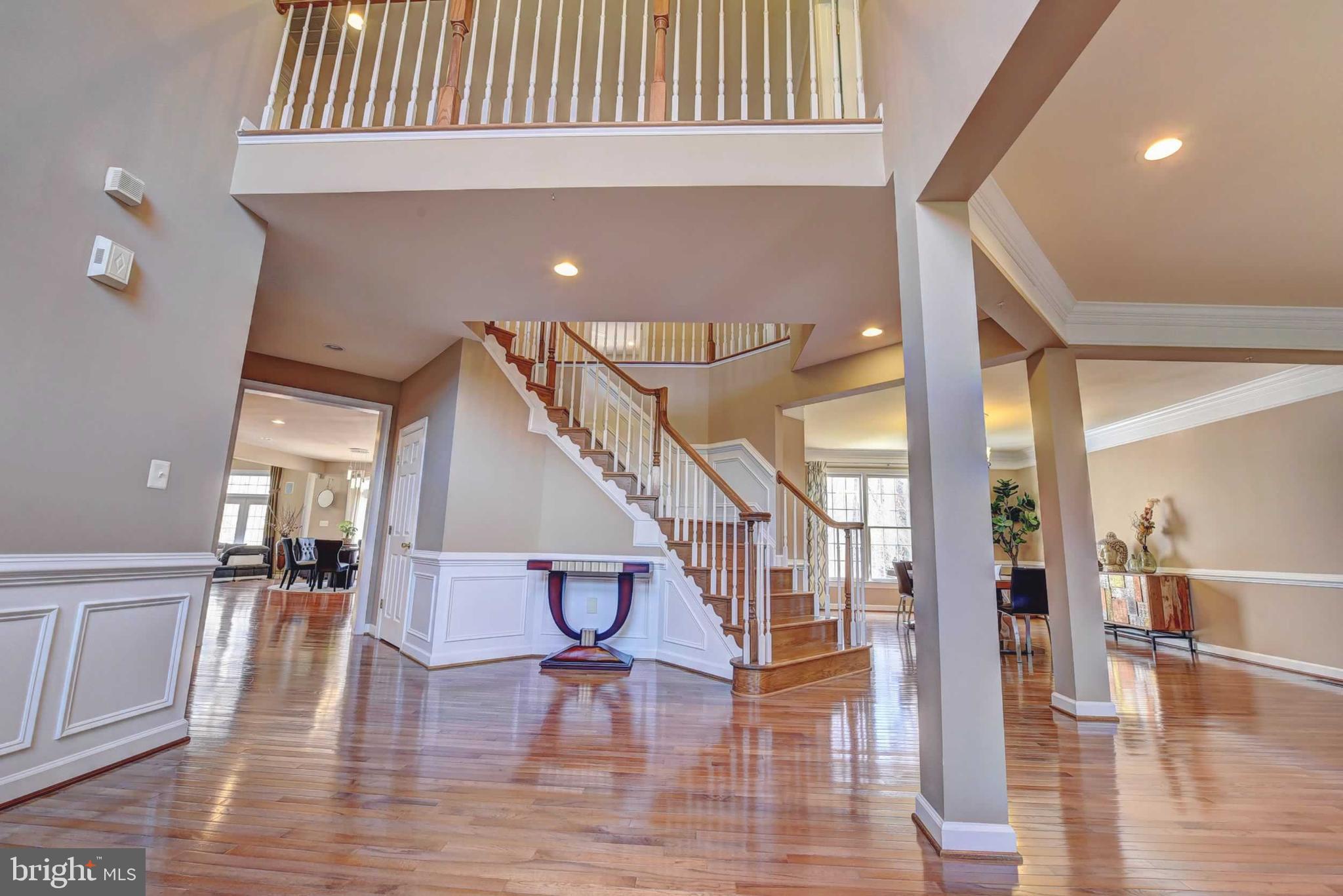 LEEHIGH VILLAGE - Residential