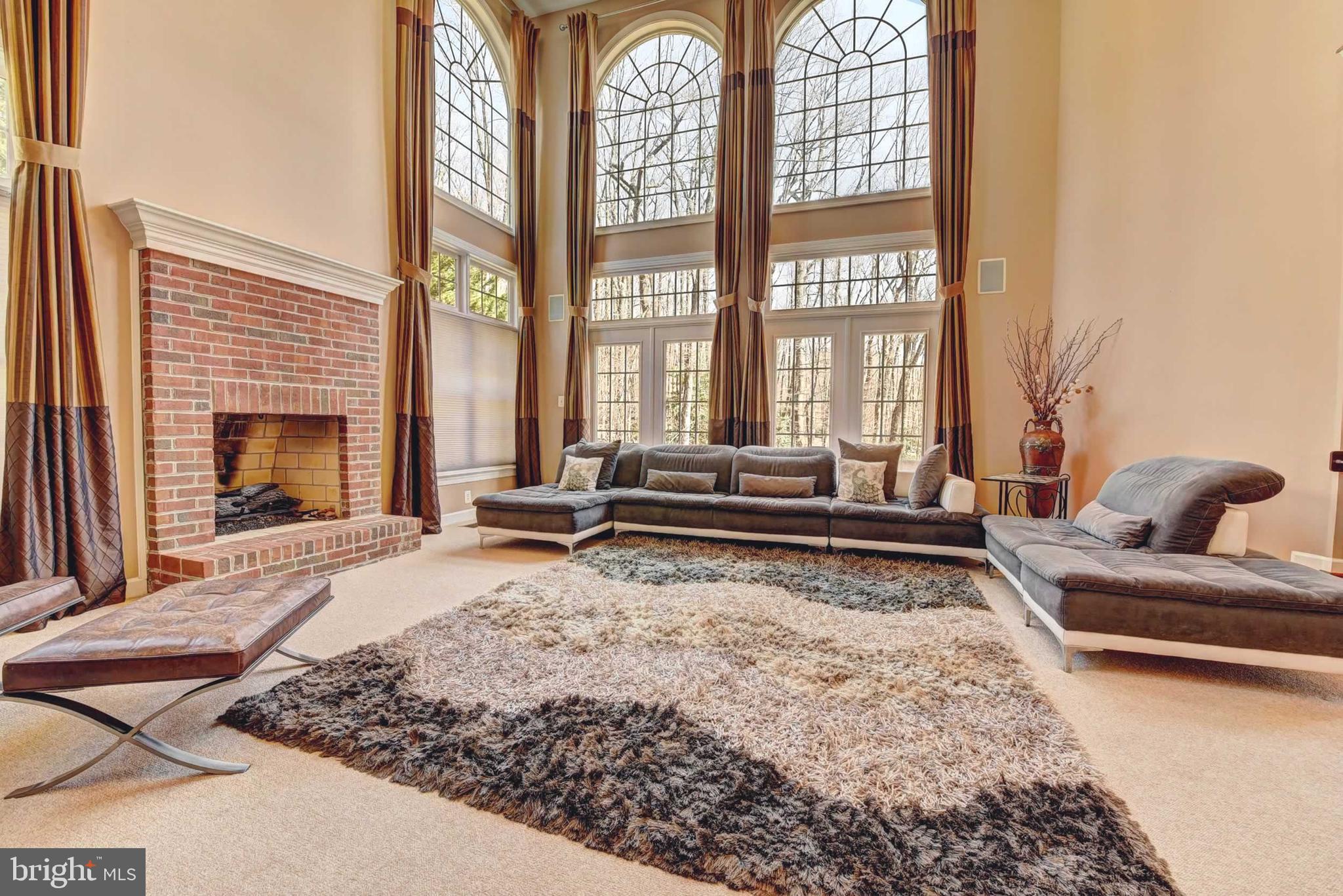 LEEHIGH VILLAGE - Residential