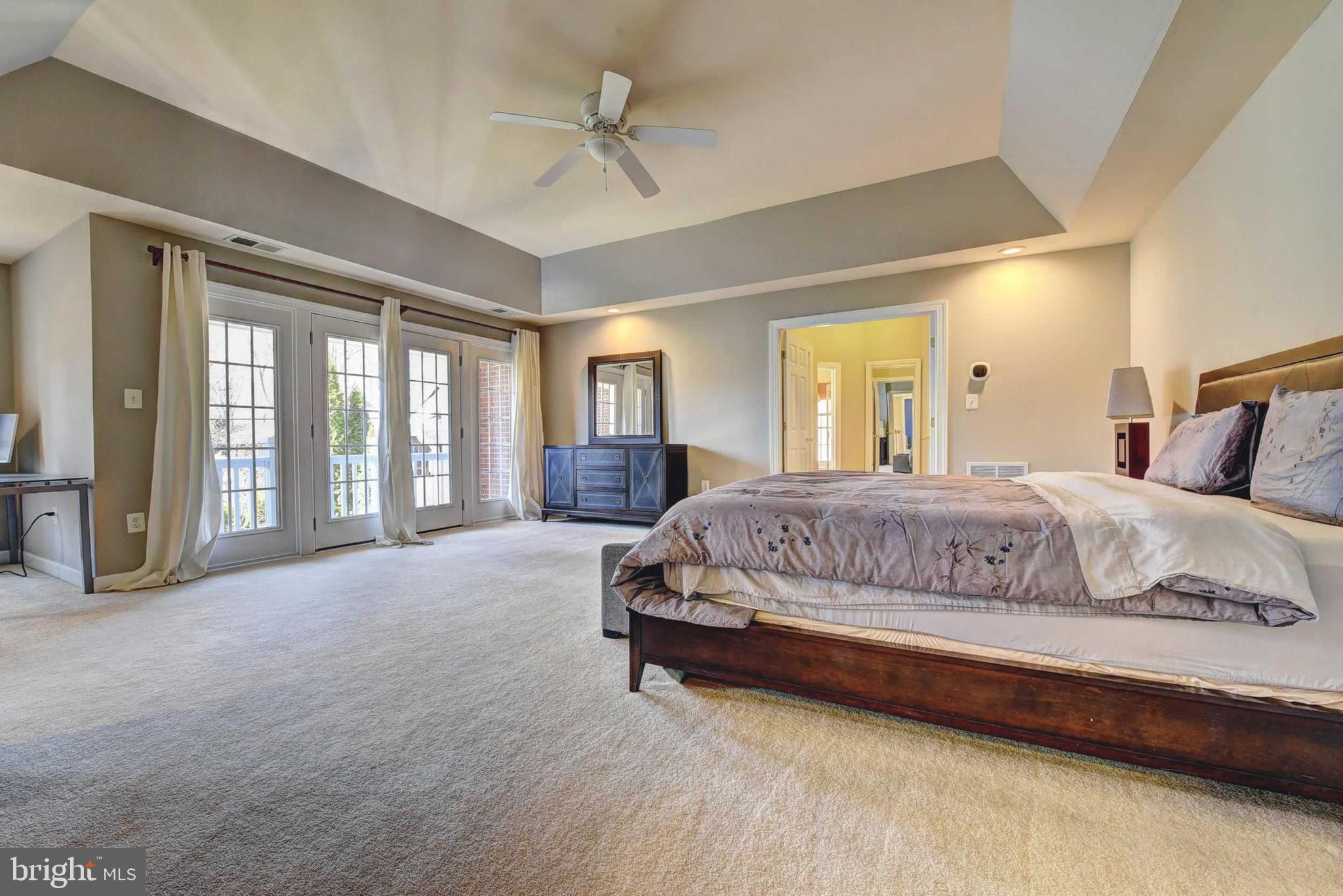 LEEHIGH VILLAGE - Residential