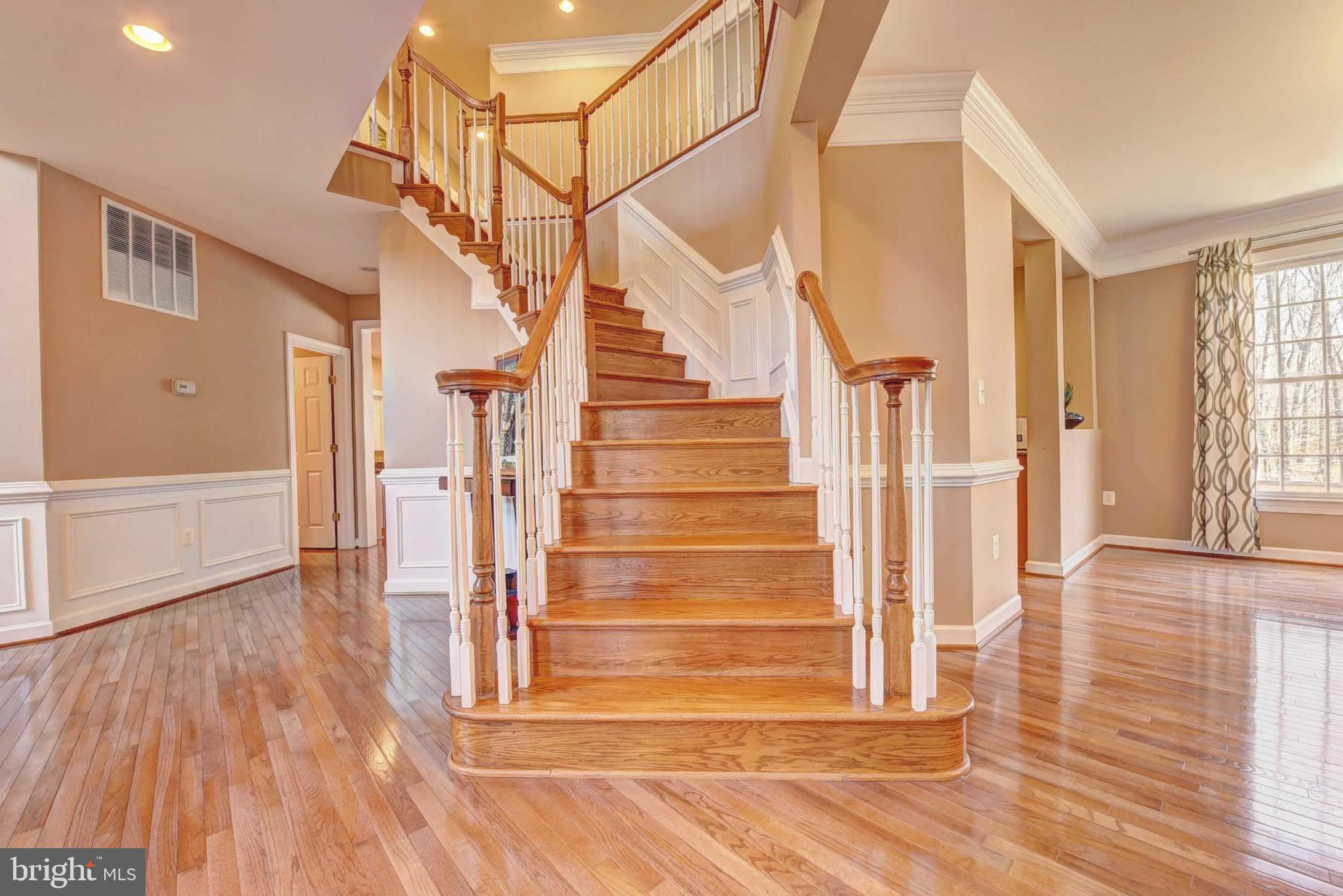 LEEHIGH VILLAGE - Residential