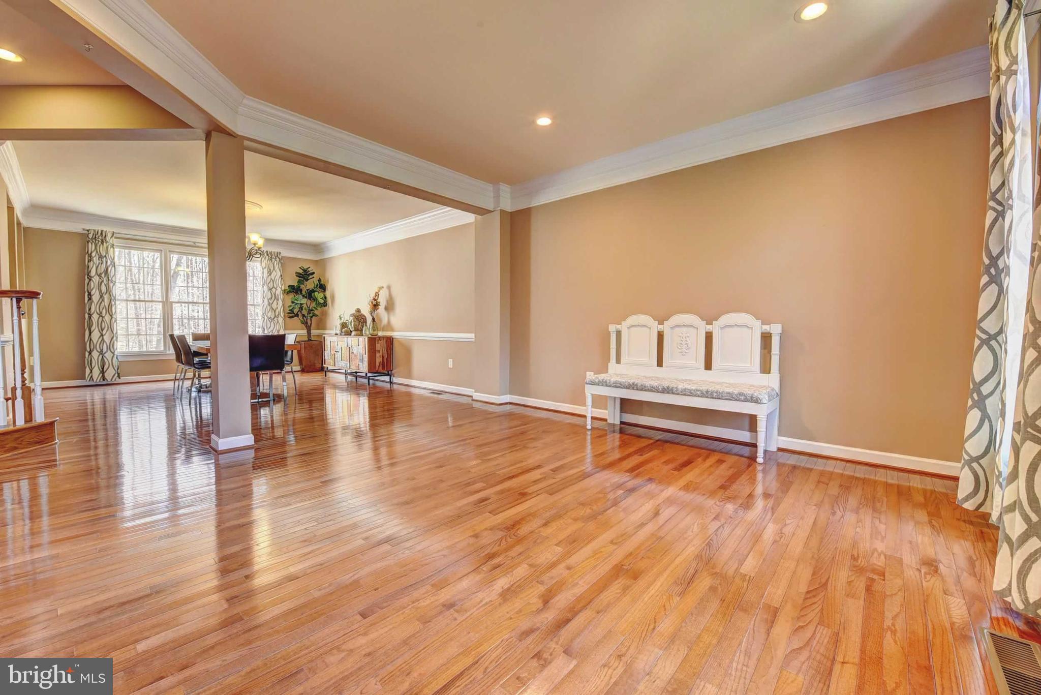 LEEHIGH VILLAGE - Residential