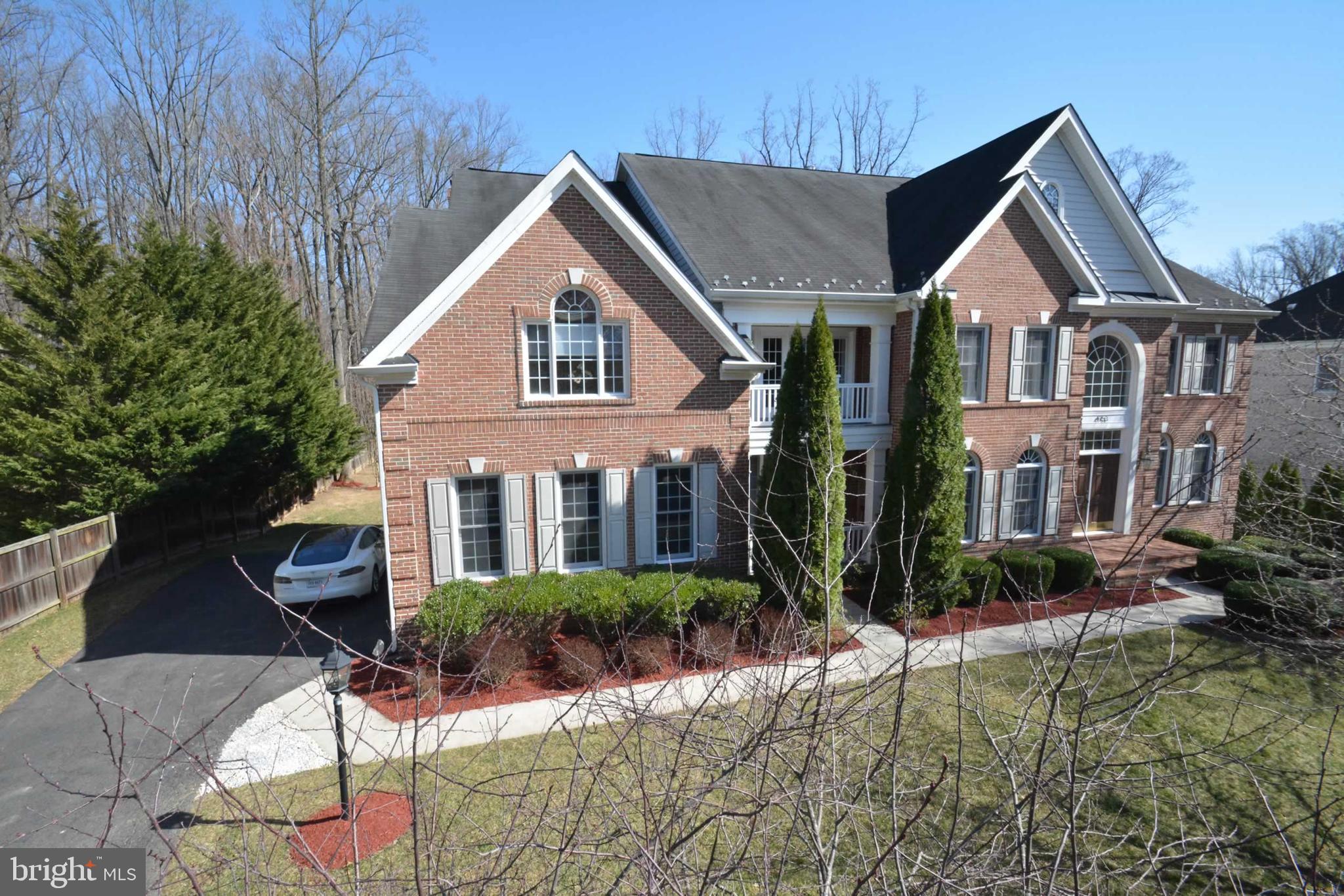 LEEHIGH VILLAGE - Residential