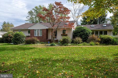 15 BEDLE STREET BELLE MEAD NJ 08502