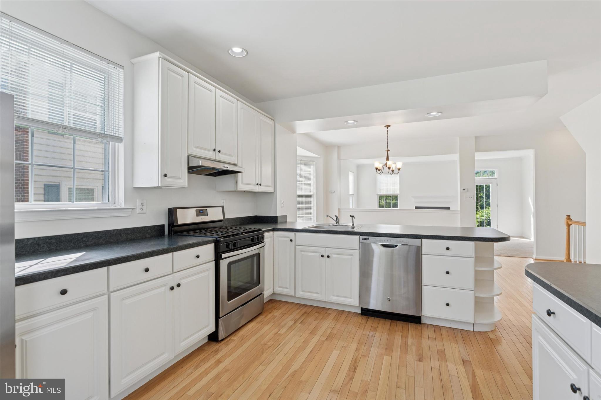 523 BULLOCK STREET 10