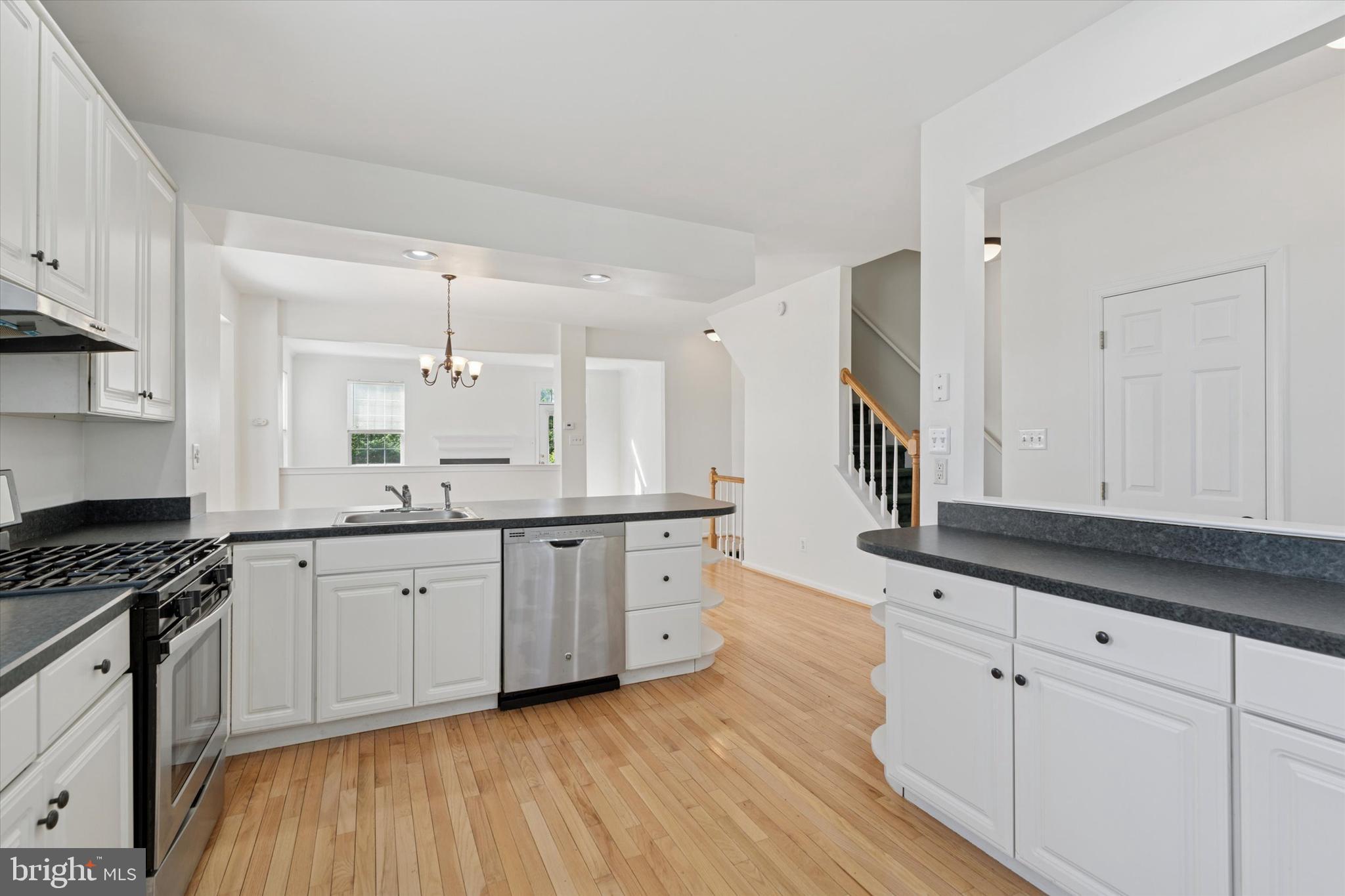 523 BULLOCK STREET 10