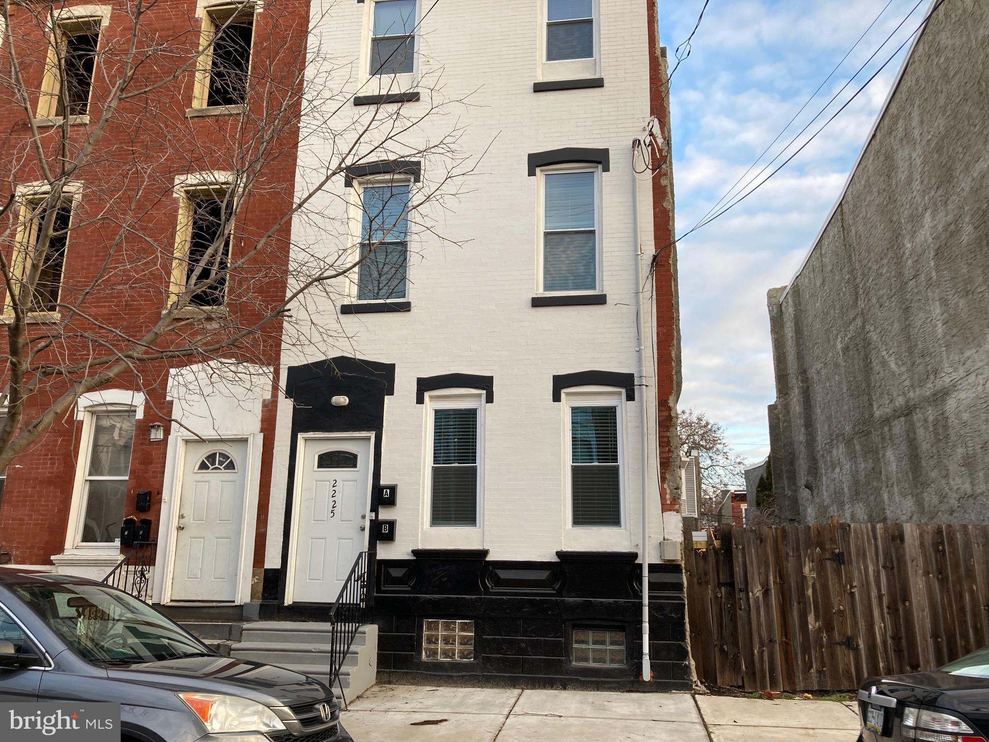 This brand new three bedroom offers 1400 square feet of living space on two levels. Other features include hardwood floors, recessed lighting, central air/heat, washer/dryer, stainless steel kitchen suite and a mini-breakfast bar. There is a nook that can be used as an office, reading or exercise/yoga area. 2225 West Thompson Street is a short walk from Steelworks Strength System, Peace Park, Kayuh Bicycles and Coffee, 2637Brew, The Black Taxi and Hilltown Tavern. Renters pay for electricity. Smaller pets are welcome with an additional $35/mth.