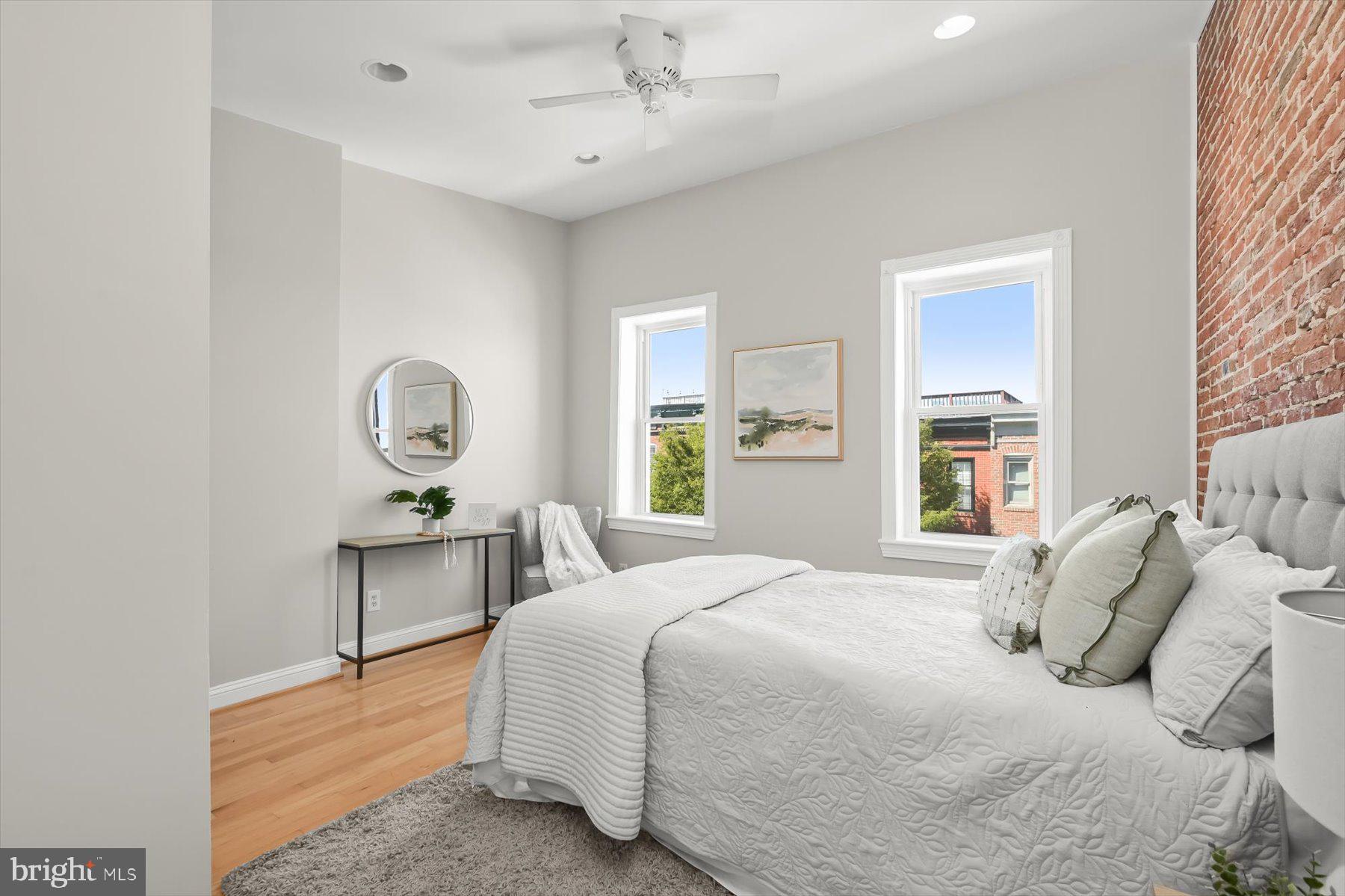 RIVERSIDE - Residential