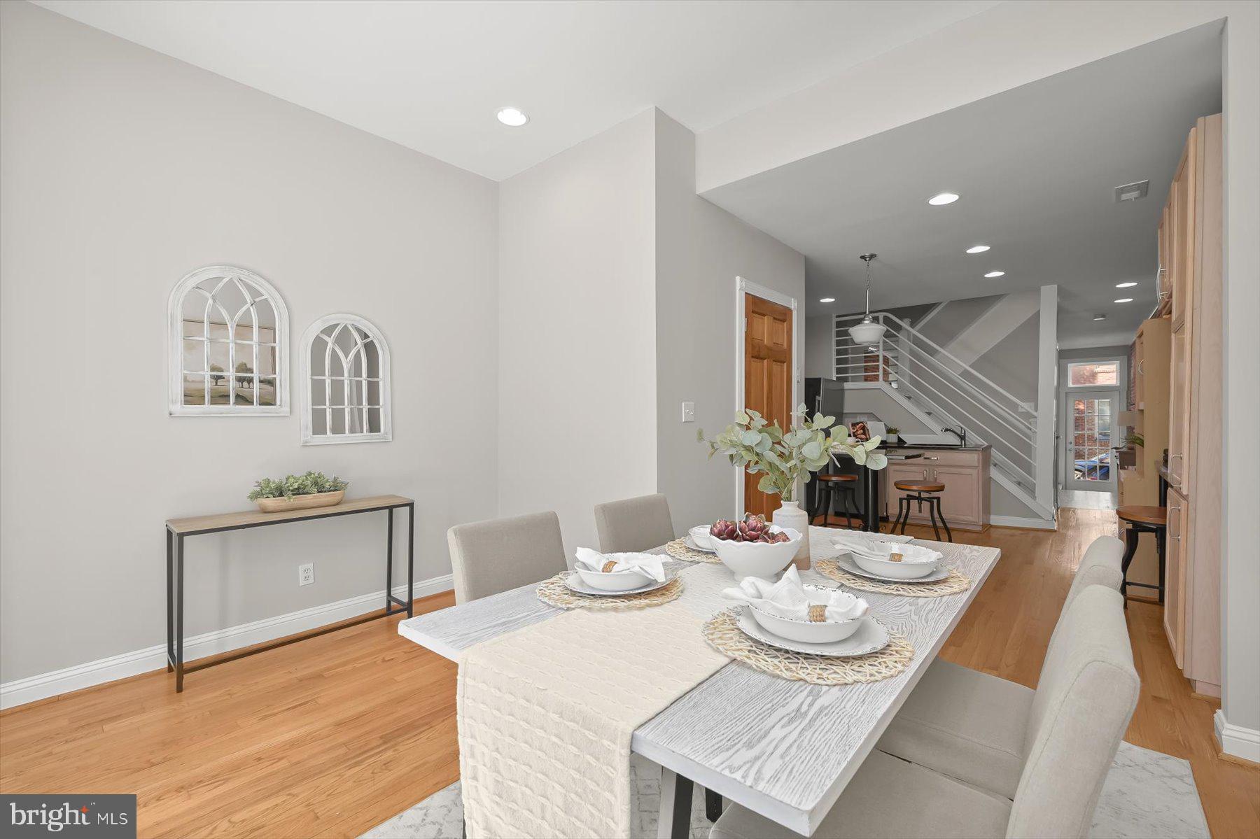 RIVERSIDE - Residential