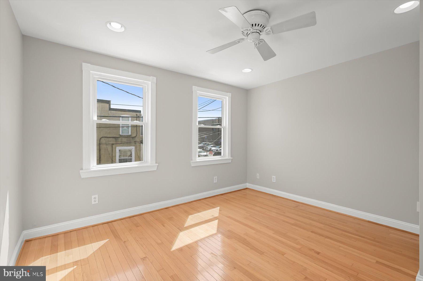 RIVERSIDE - Residential